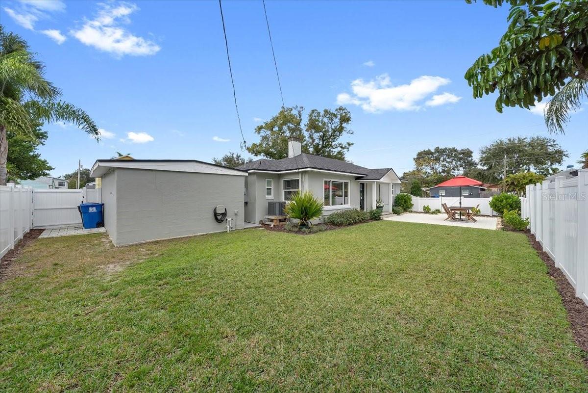 TB8462246 Property Photo