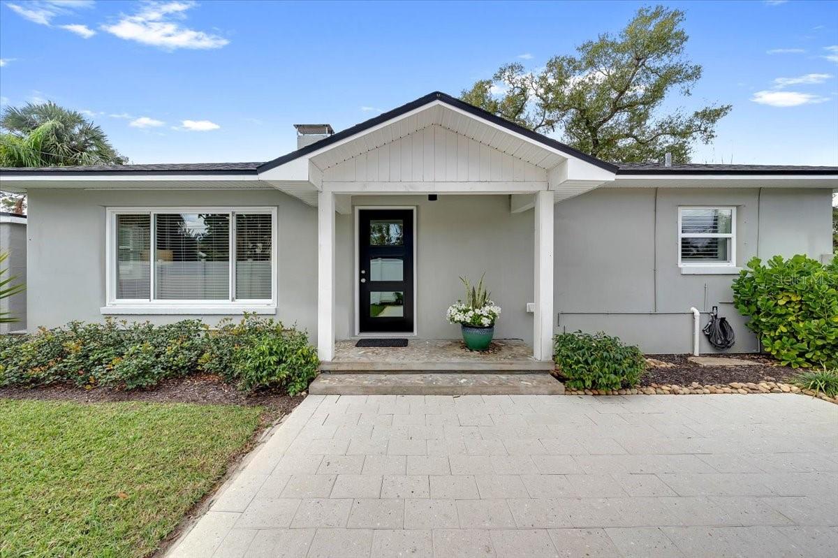 TB8462246 Property Photo