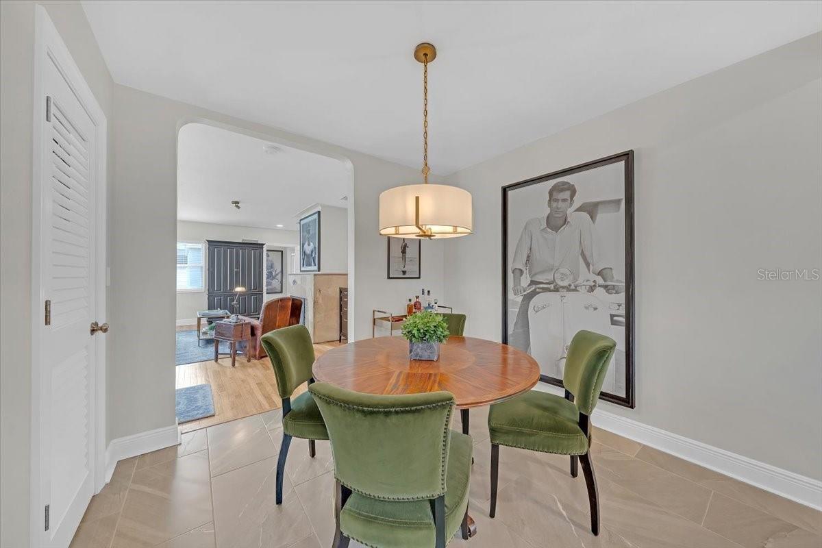 TB8462246 Property Photo