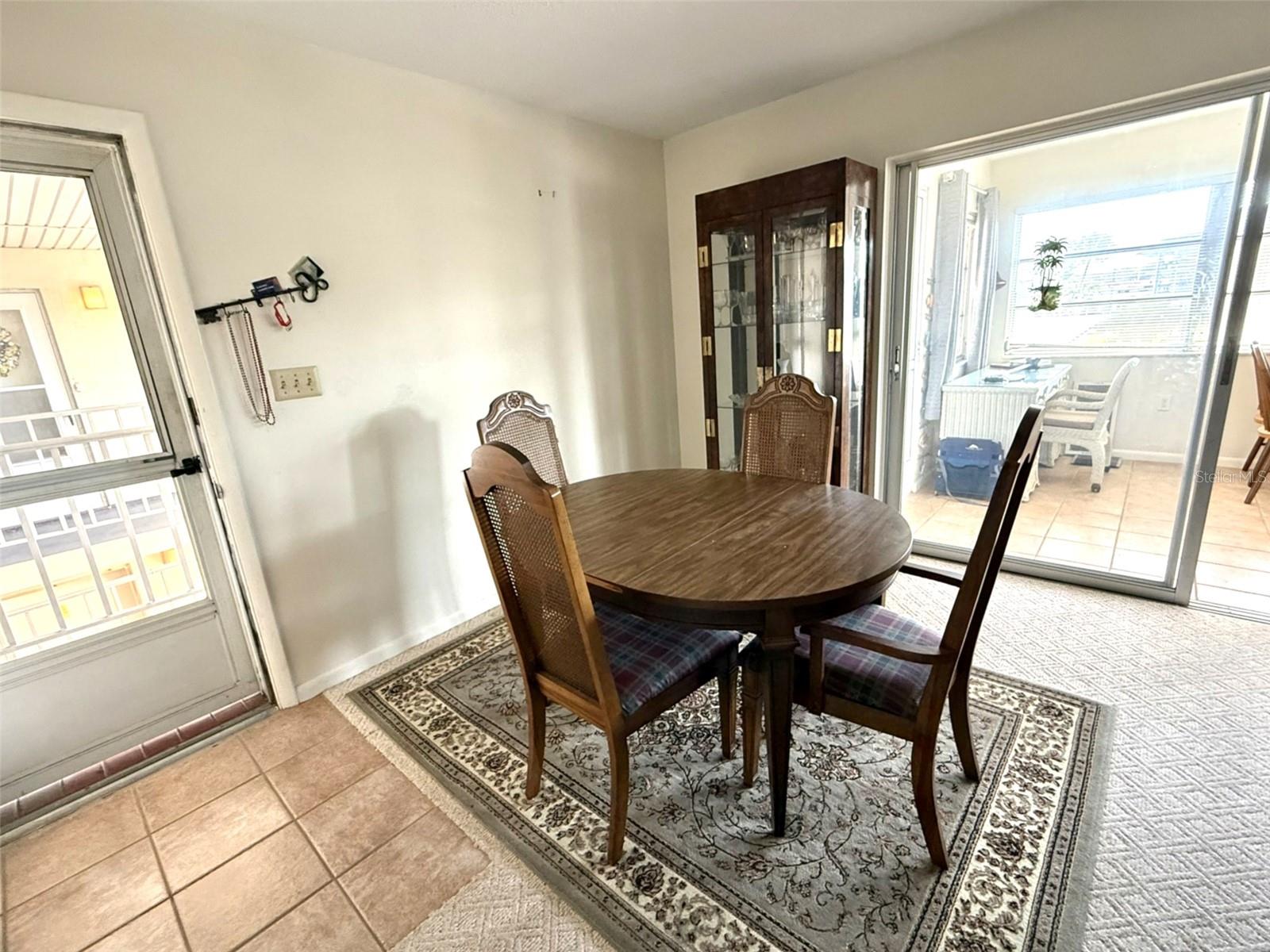 W7881881 Property Photo