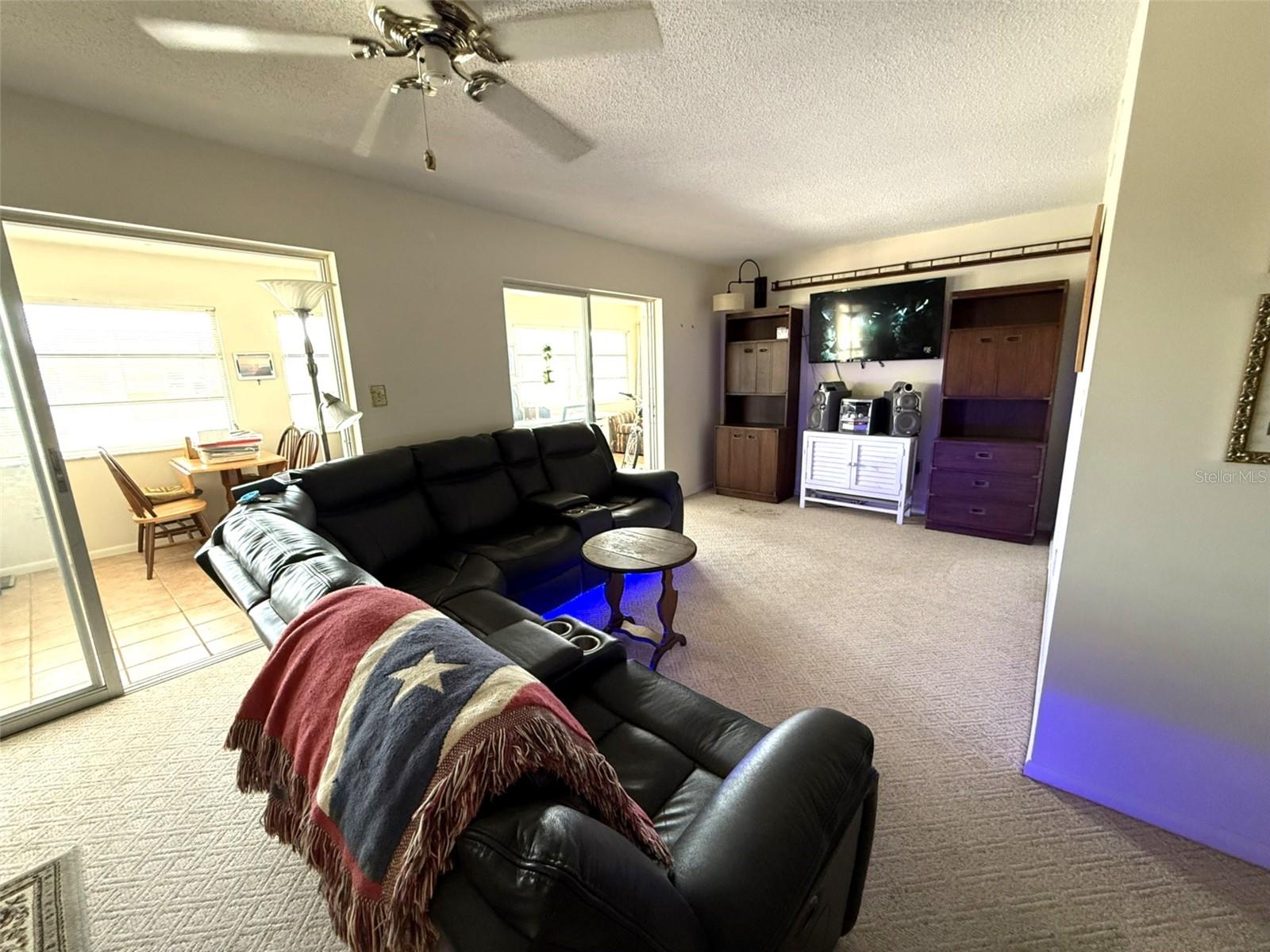 W7881881 Property Photo