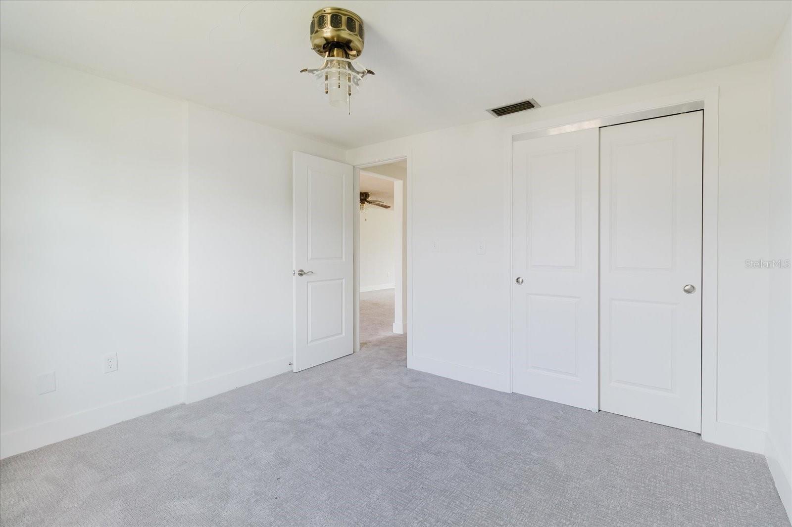 TB8462286 Property Photo