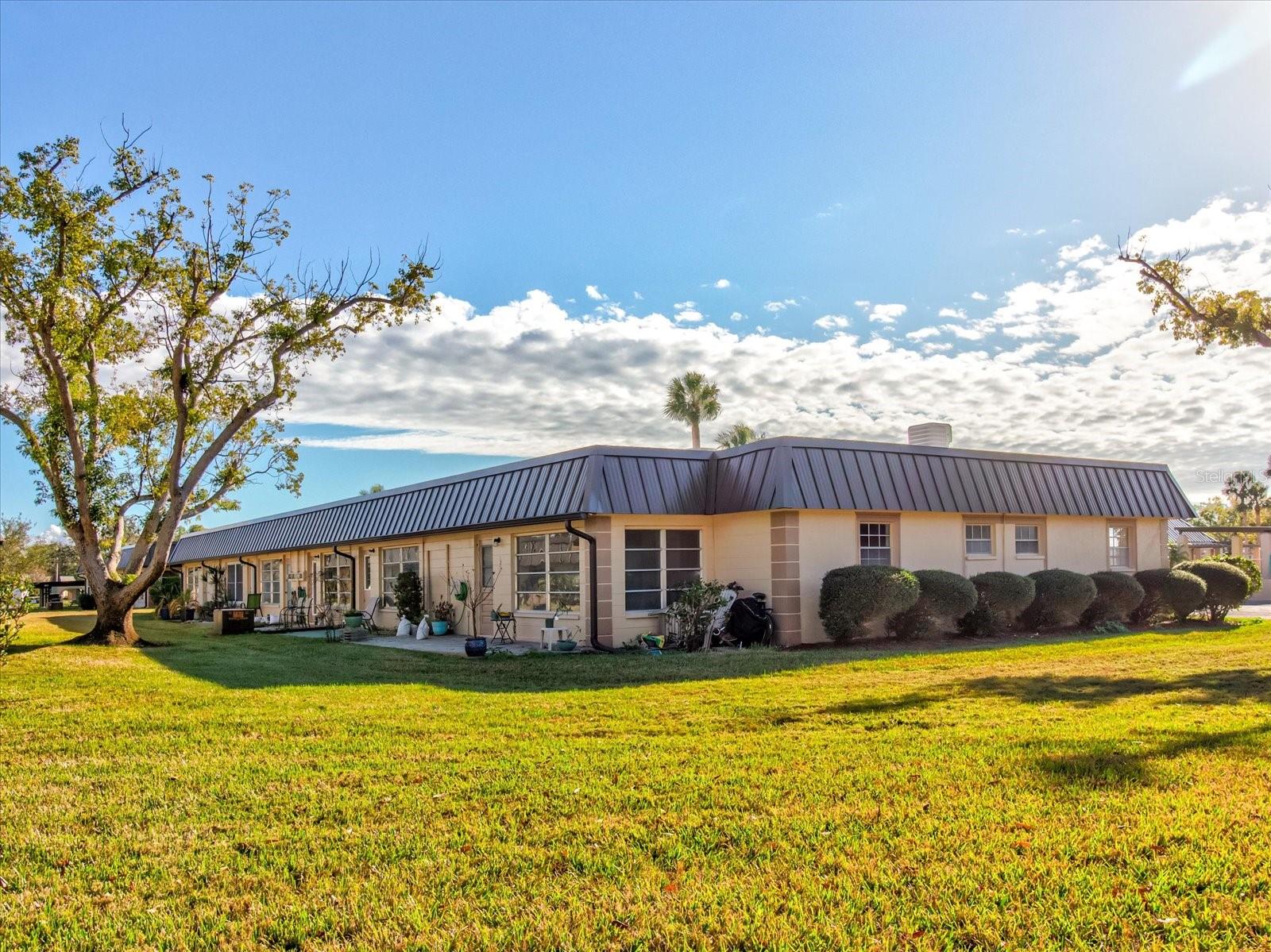 TB8462286 Property Photo