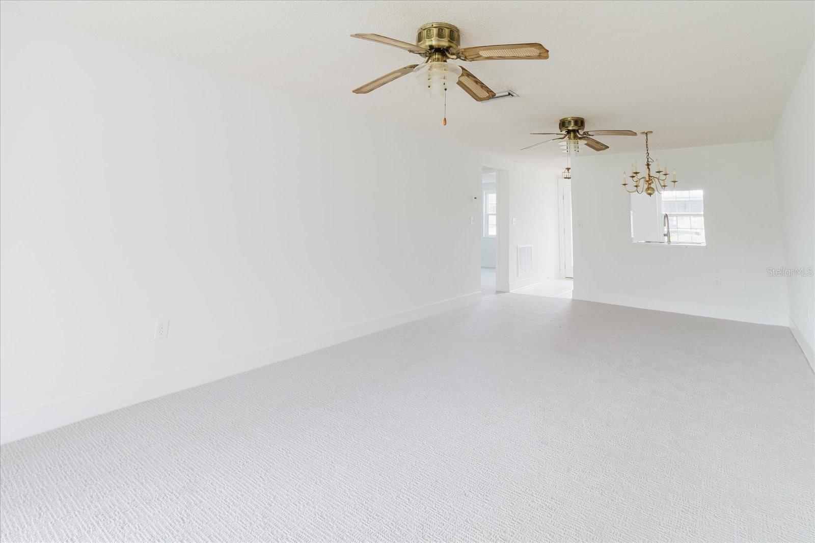 TB8462286 Property Photo