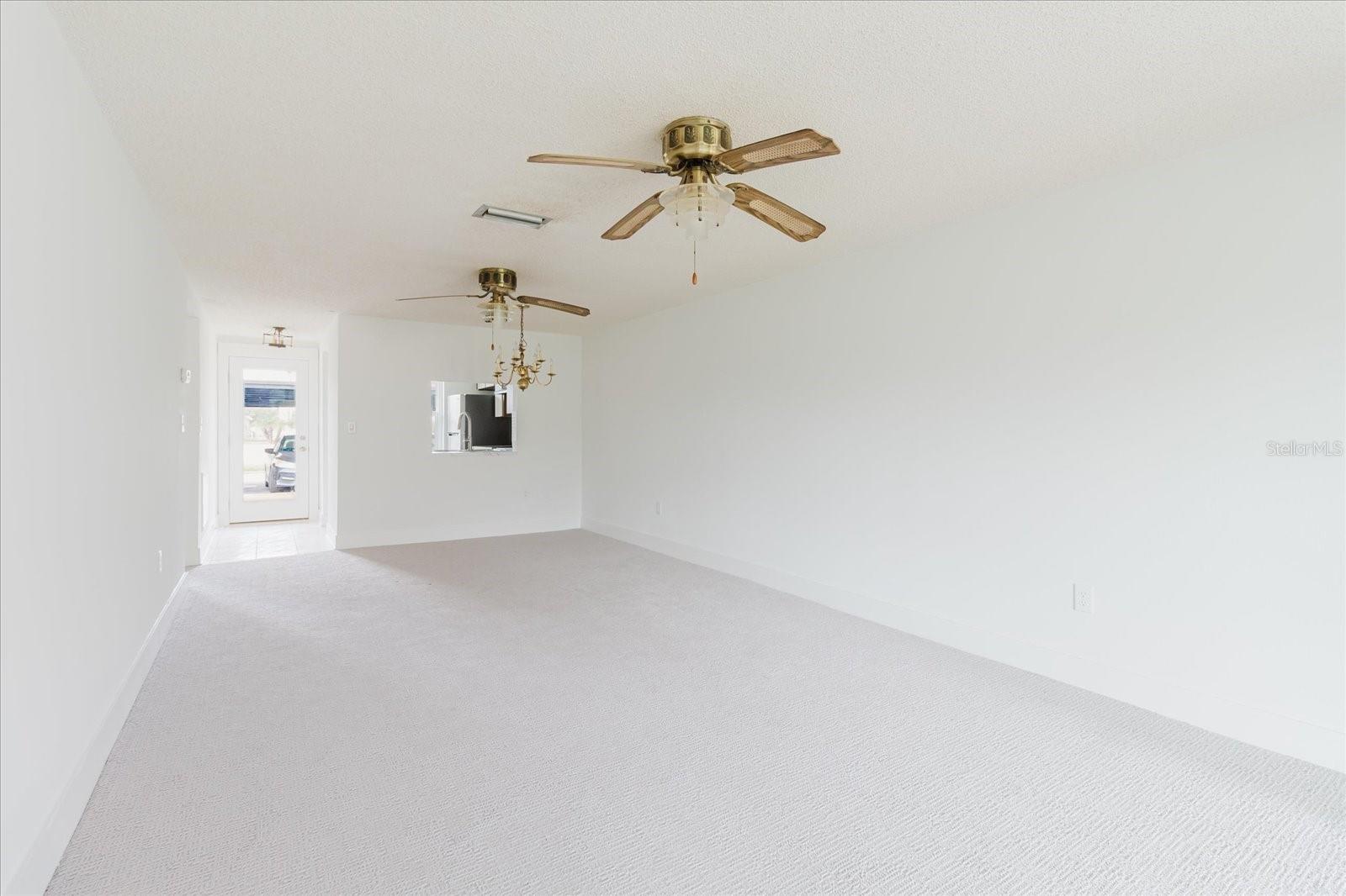 TB8462286 Property Photo