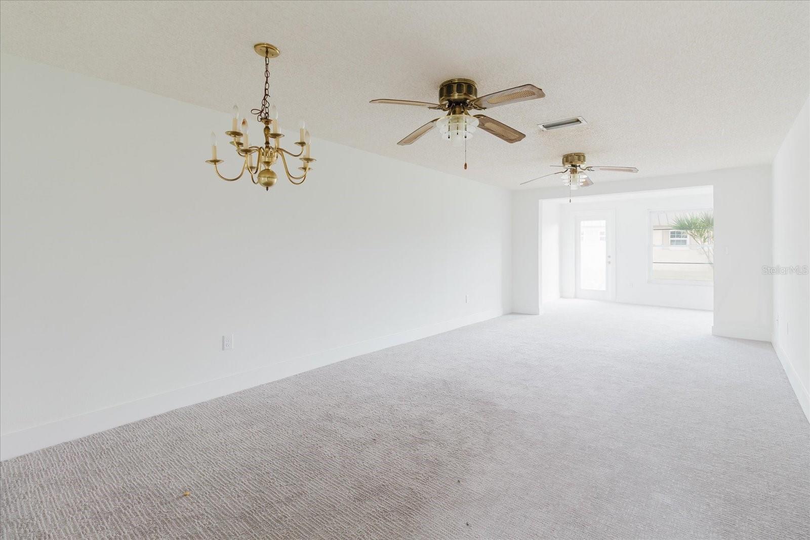 TB8462286 Property Photo