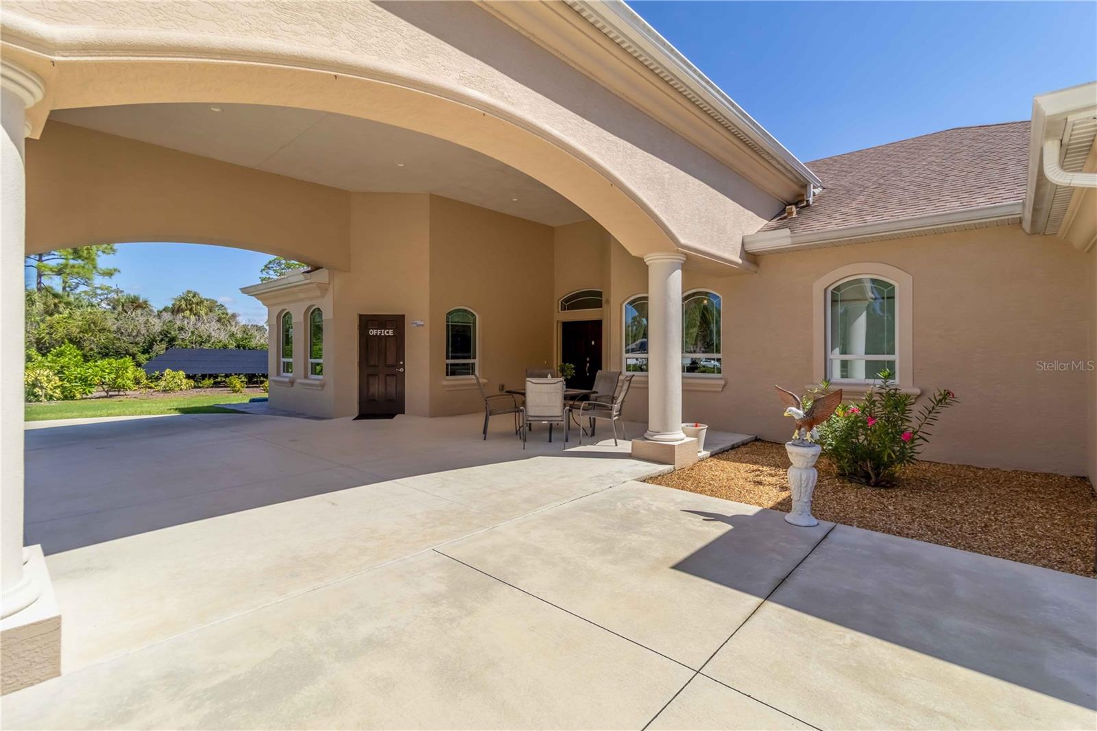 N6142254 Property Photo