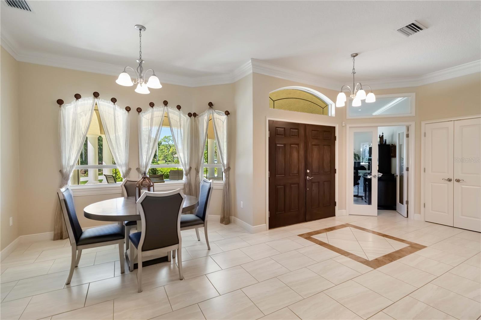 N6142254 Property Photo