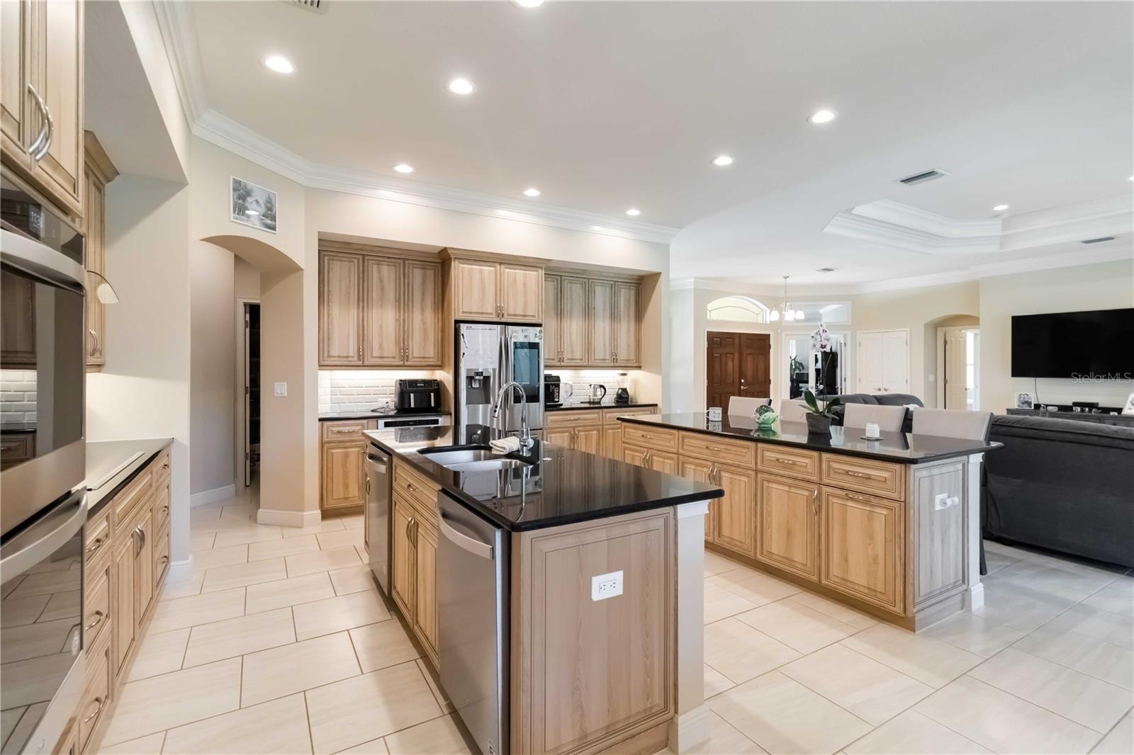 N6142254 Property Photo