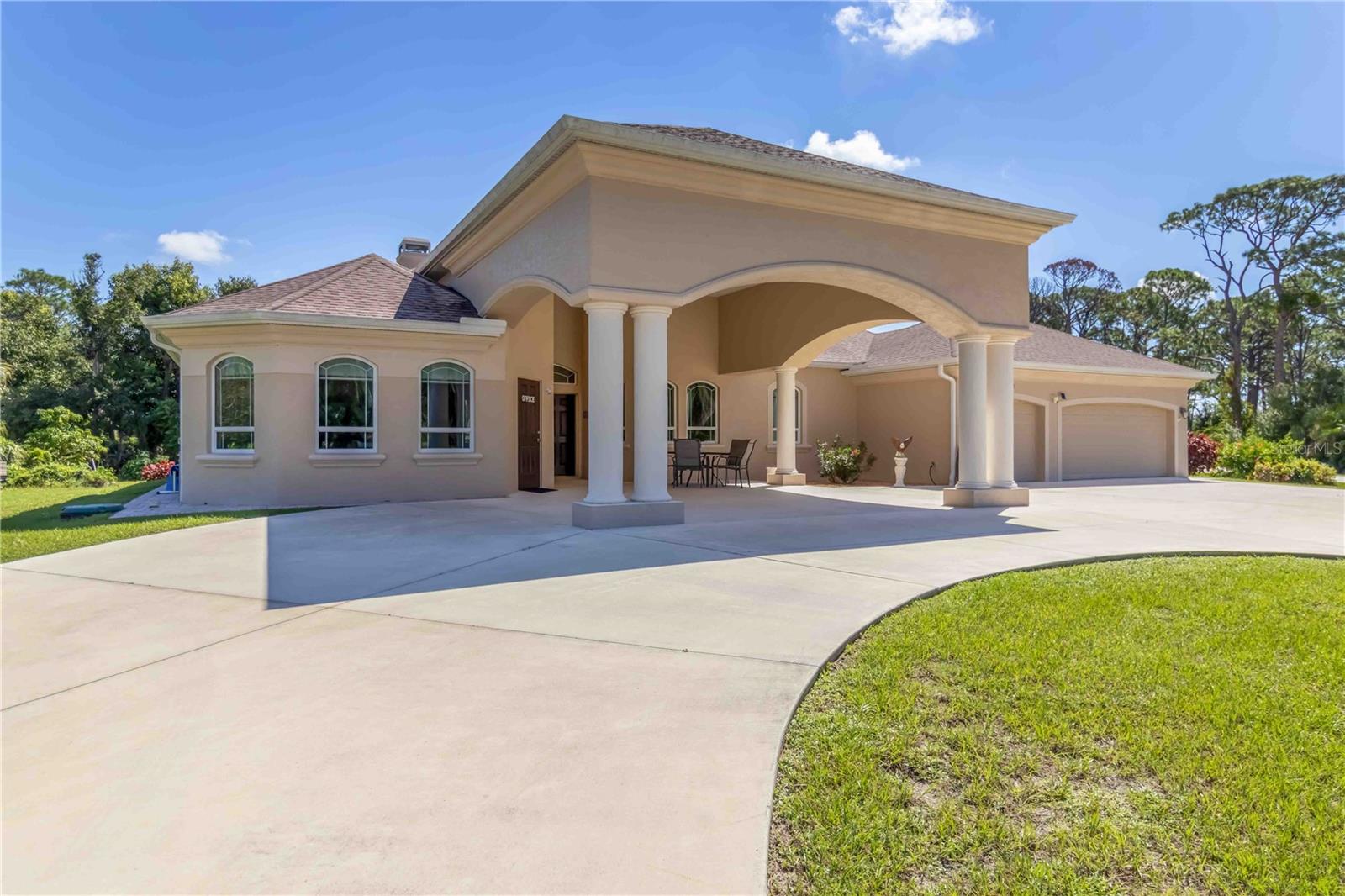 N6142254 Property Photo