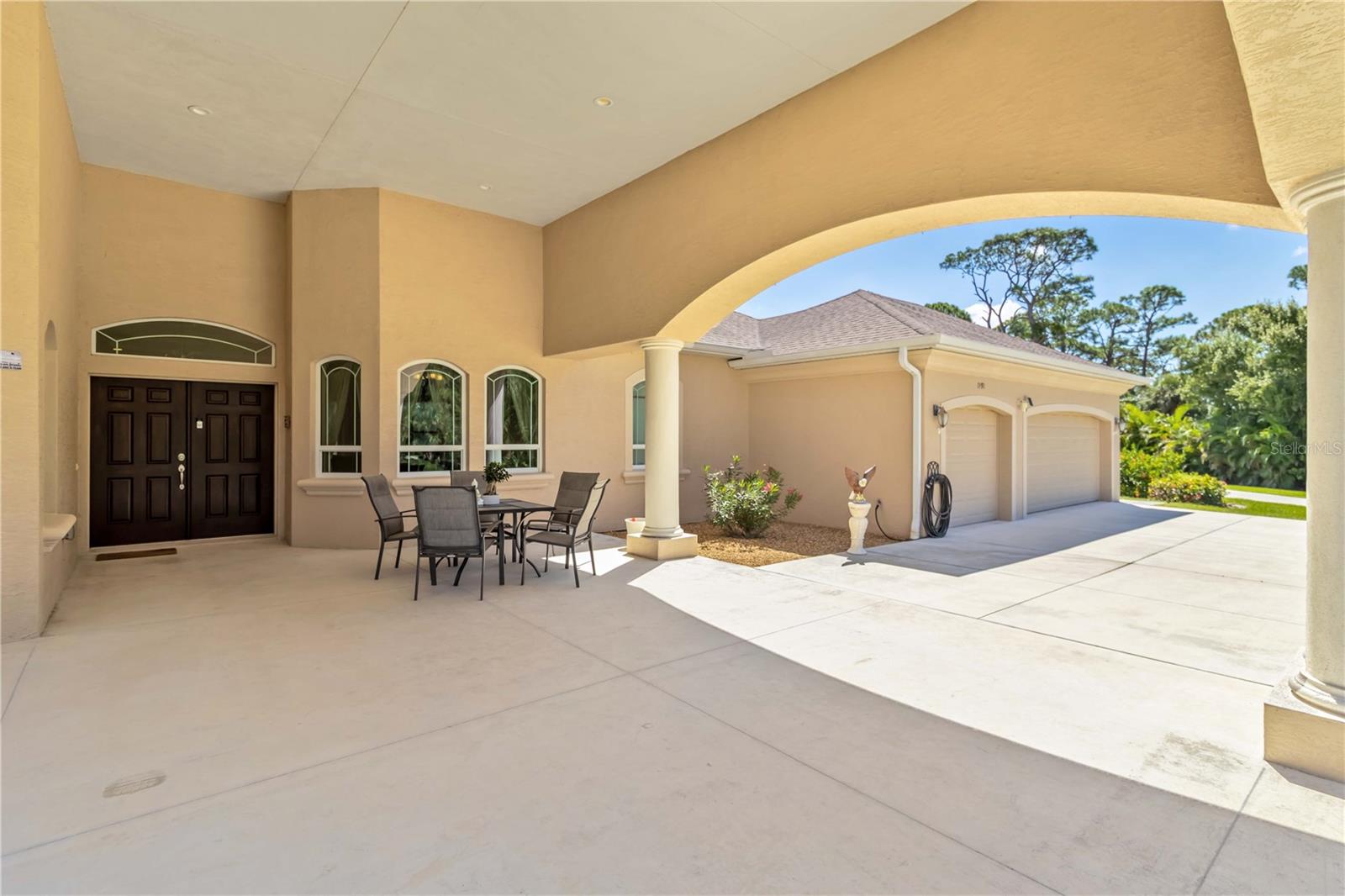 N6142254 Property Photo