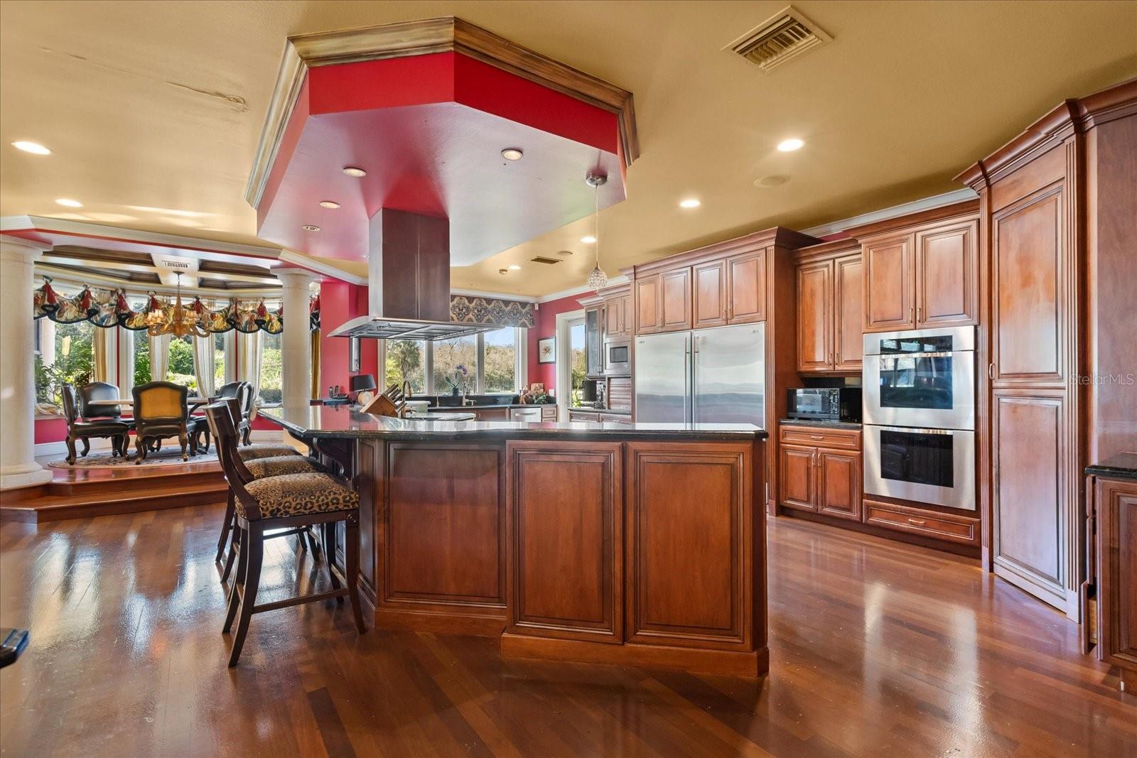 O6372088 Property Photo