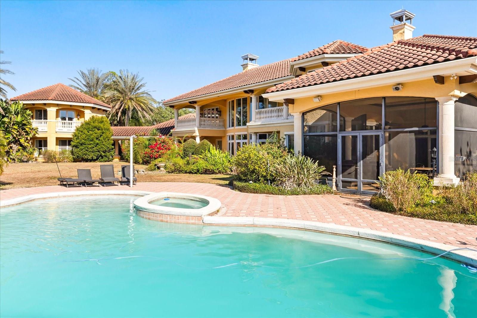 O6372088 Property Photo