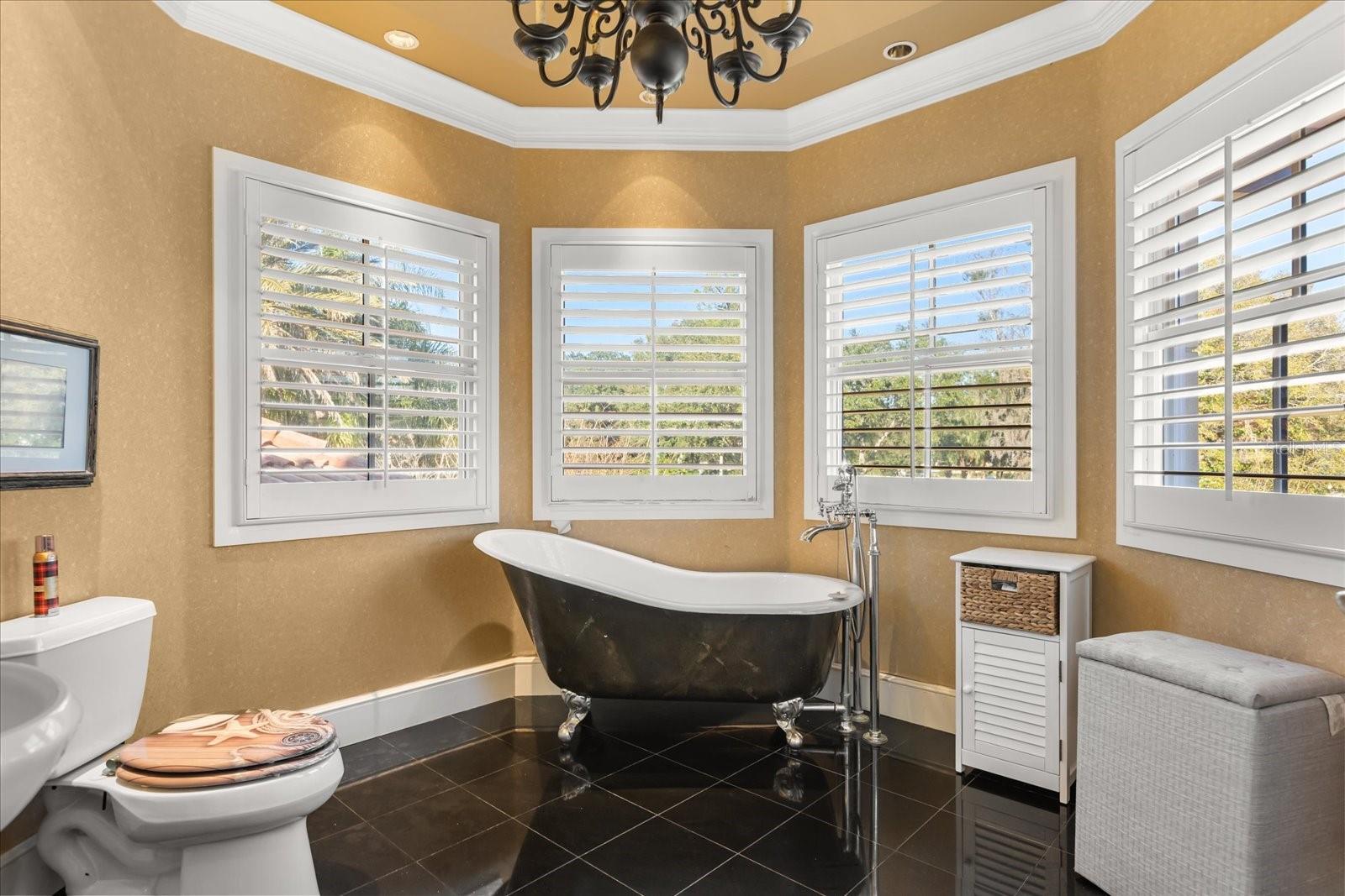 O6372088 Property Photo