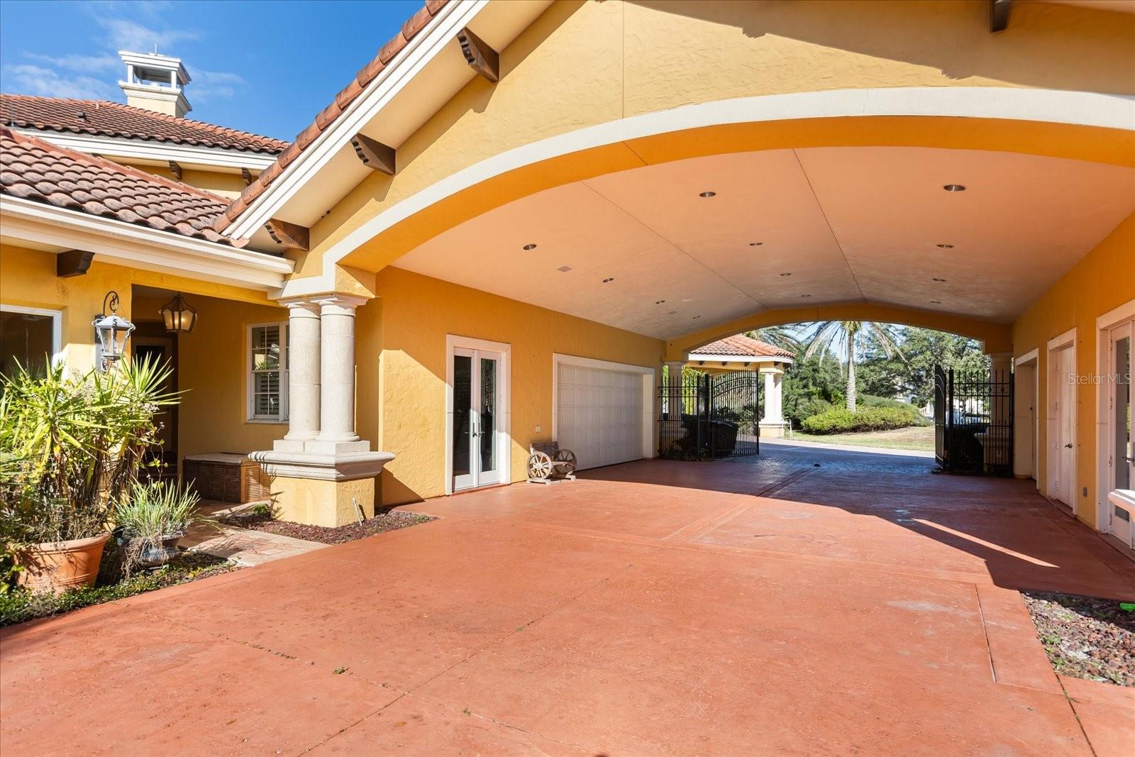 O6372088 Property Photo