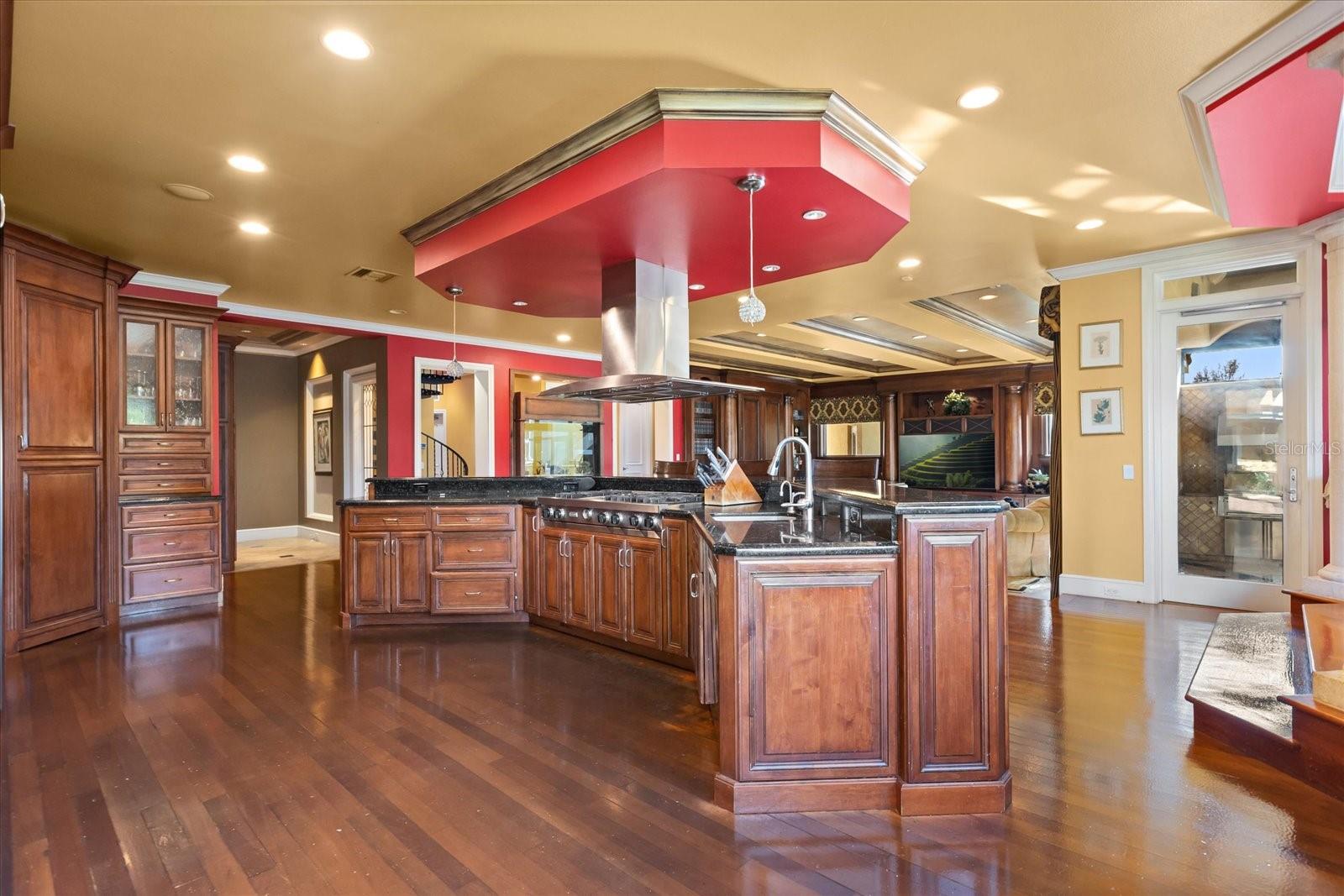 O6372088 Property Photo