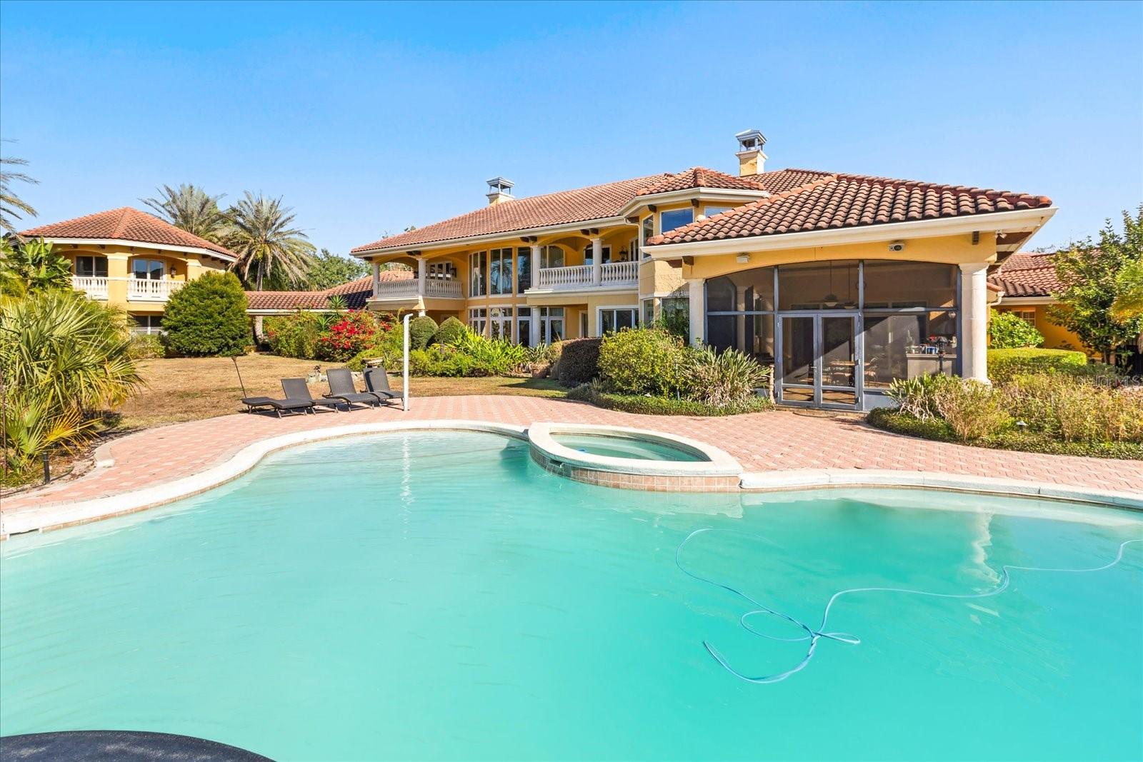 O6372088 Property Photo