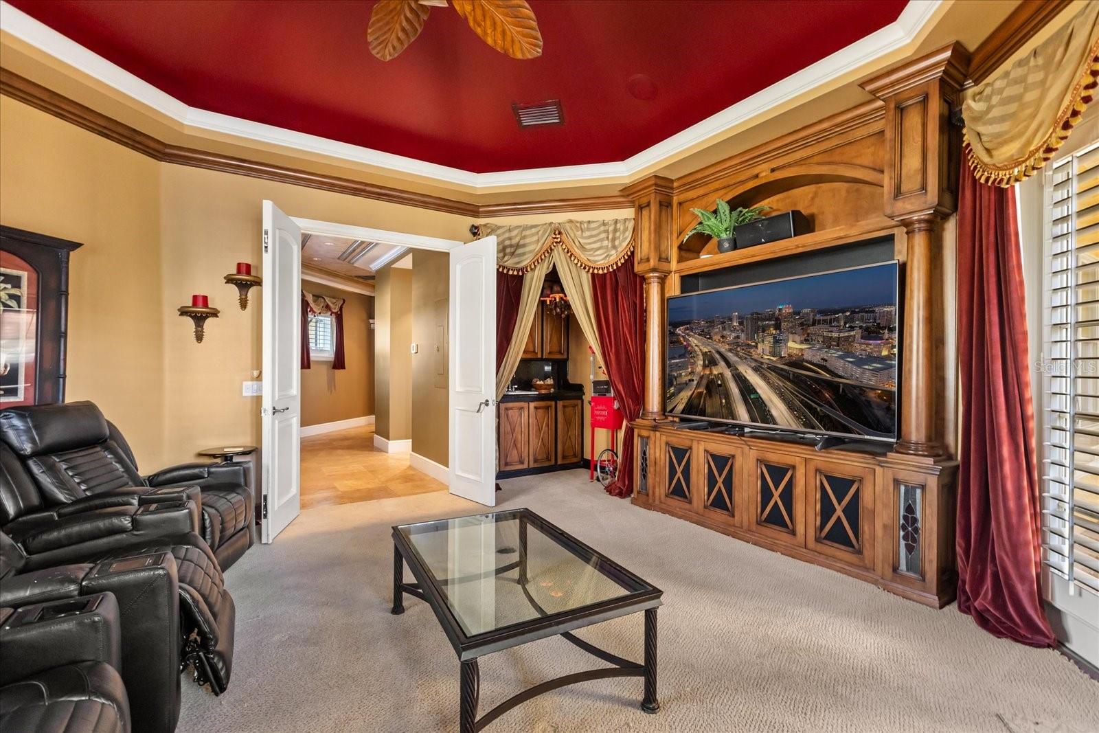 O6372088 Property Photo