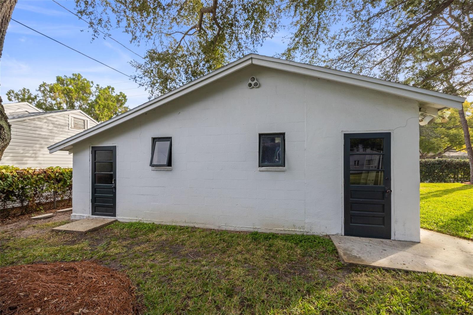 TB8462308 Property Photo