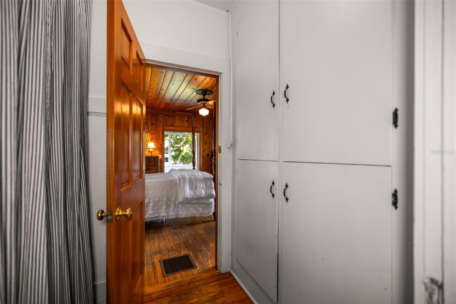 TB8462308 Property Photo