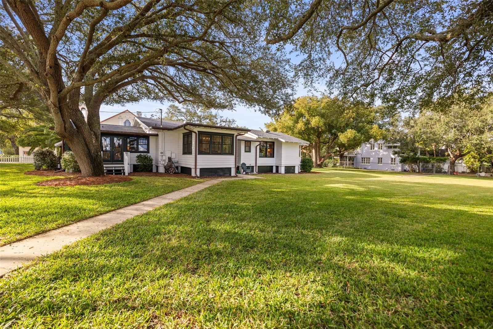 TB8462308 Property Photo