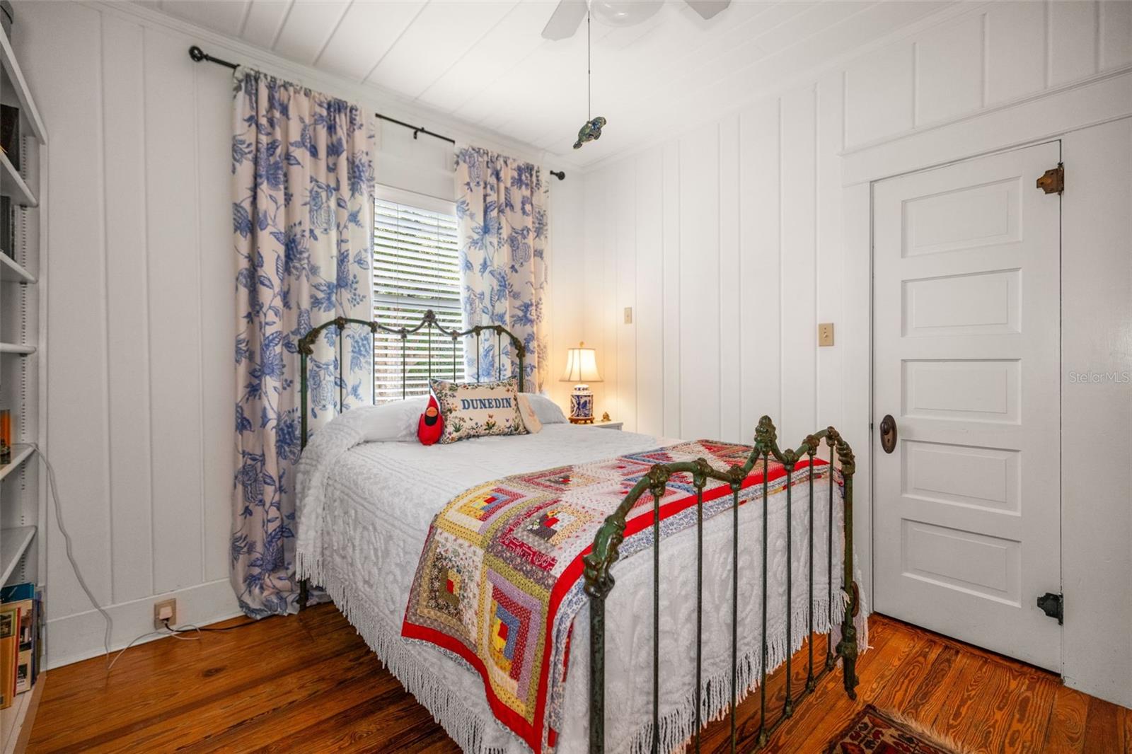 TB8462308 Property Photo