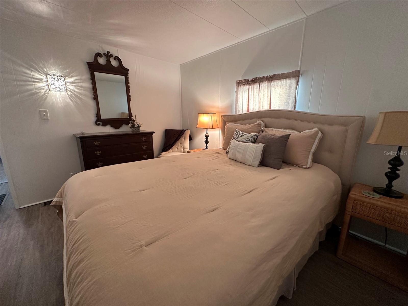 C7519853 Property Photo