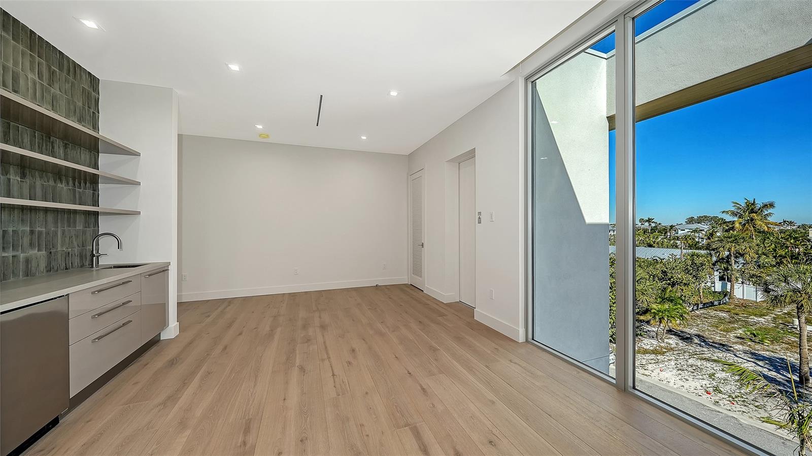 A4677413 Property Photo