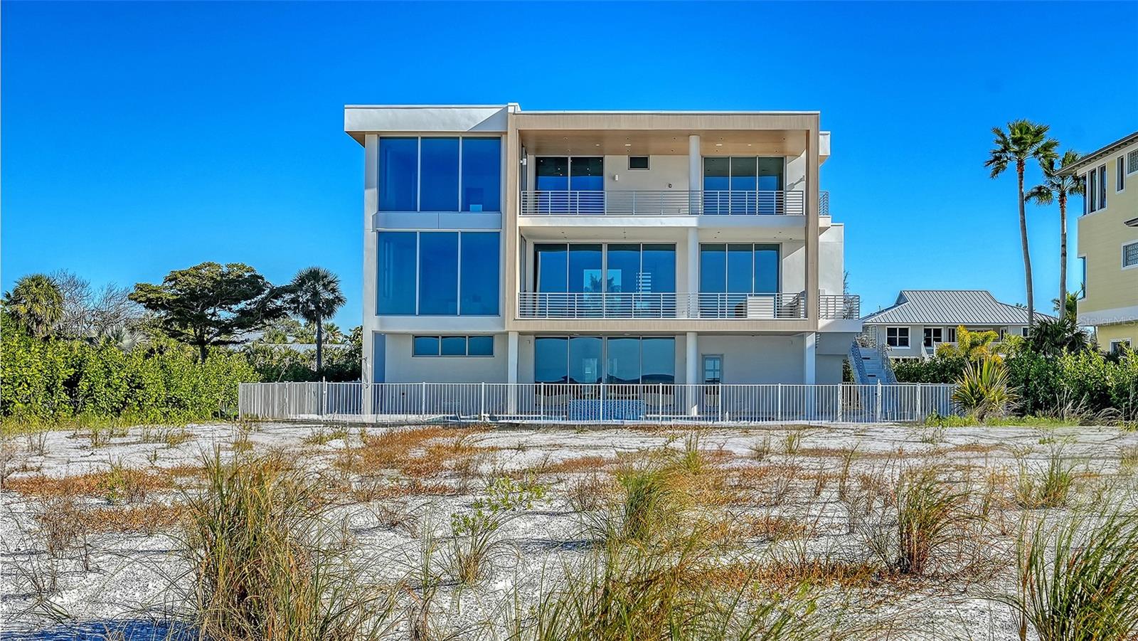 A4677413 Property Photo