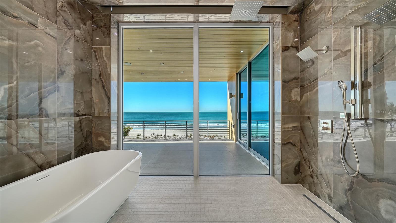 A4677413 Property Photo