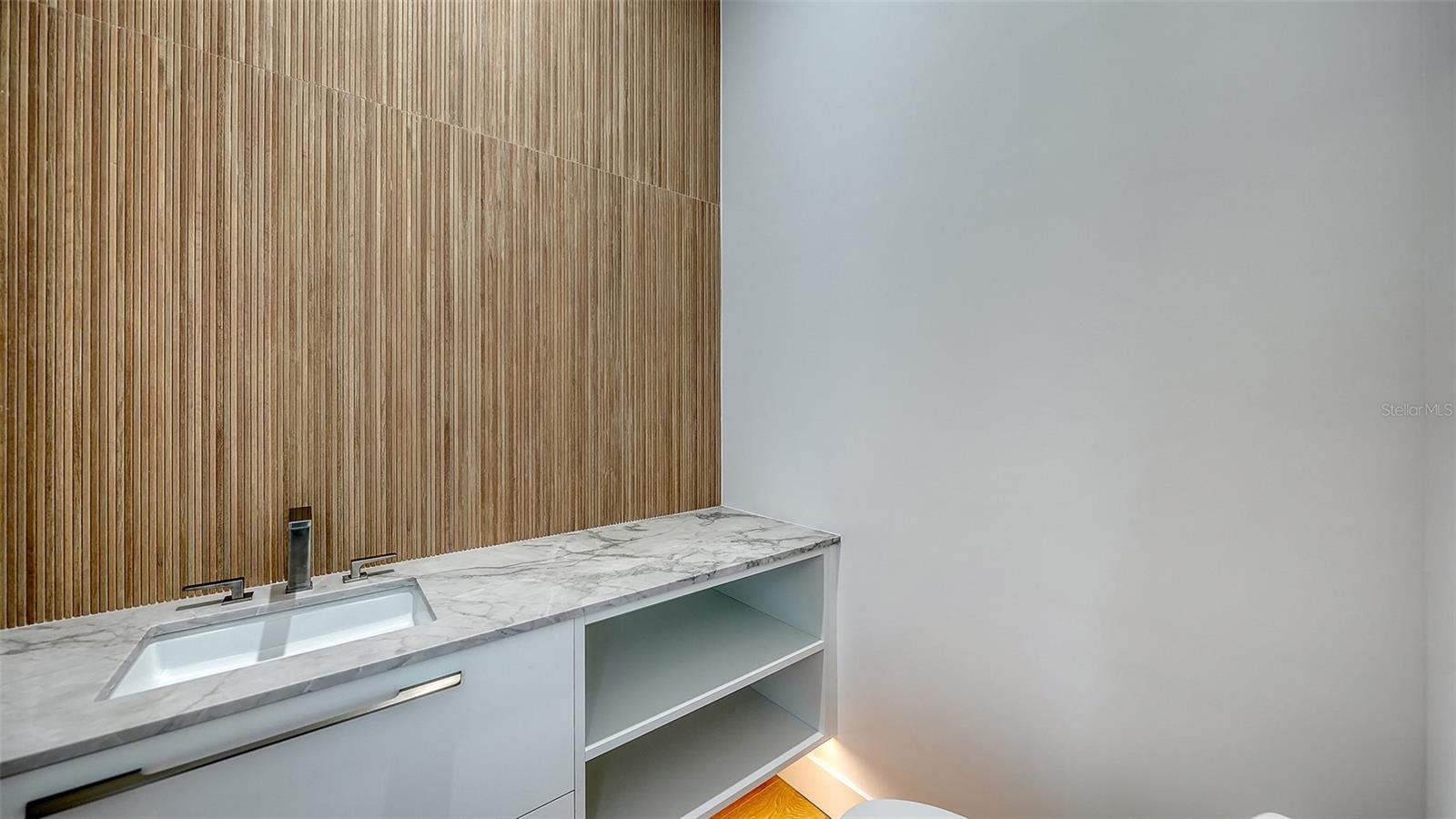 A4677413 Property Photo