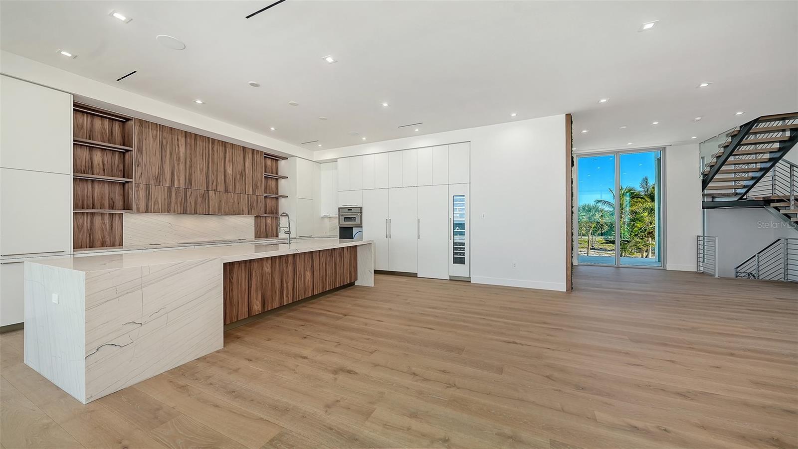 A4677413 Property Photo