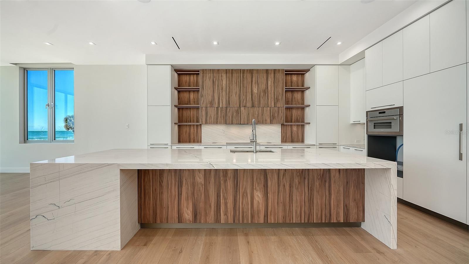 A4677413 Property Photo