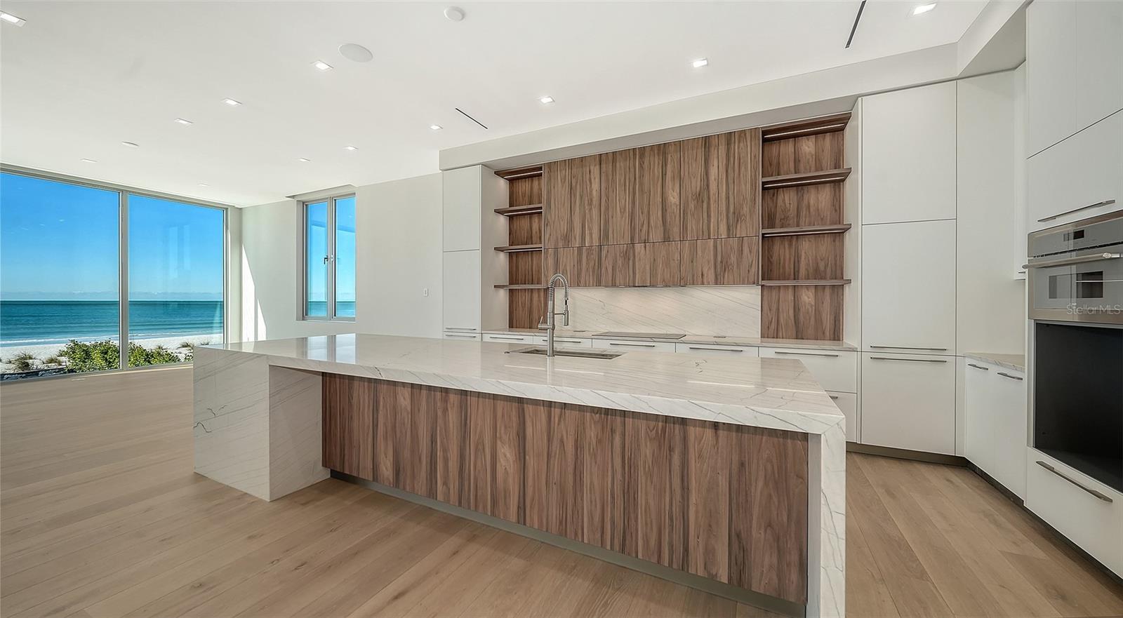 A4677413 Property Photo