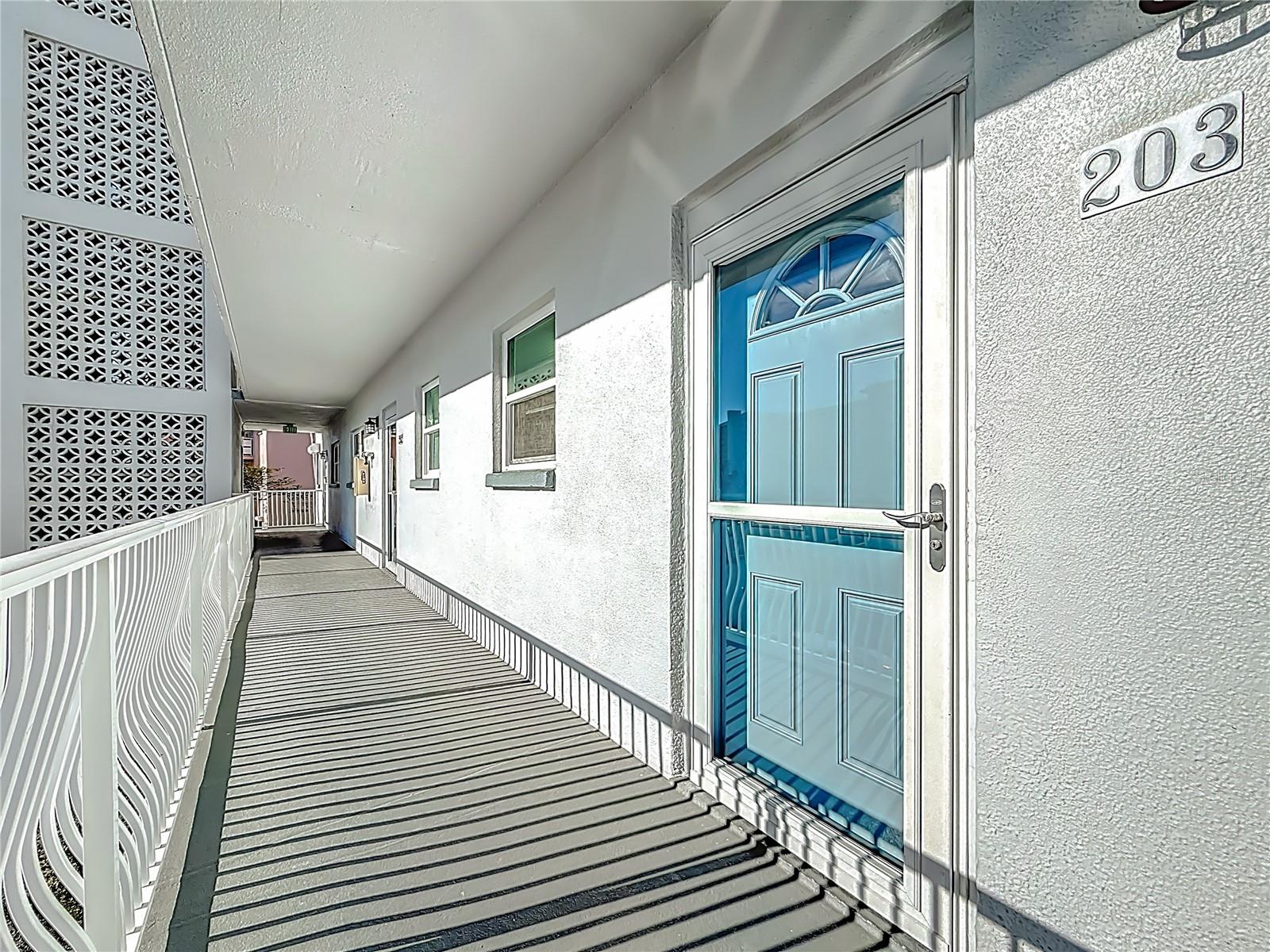 5925 SHORE BLVD S #203, GULFPORT, FL, 33707