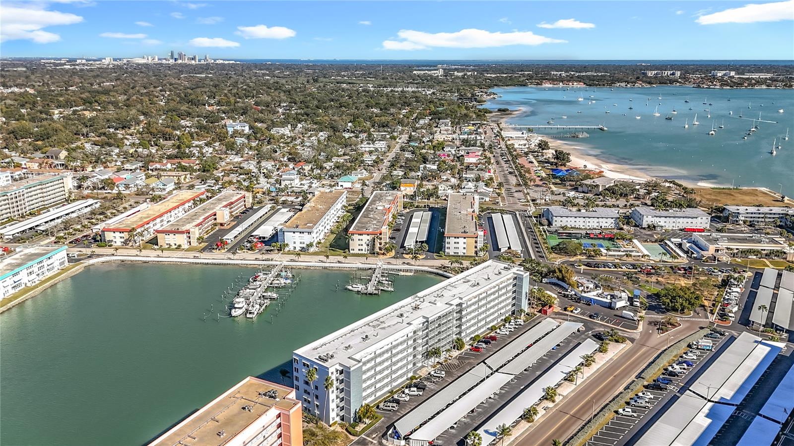 5925 SHORE BLVD S #203, GULFPORT, FL, 33707