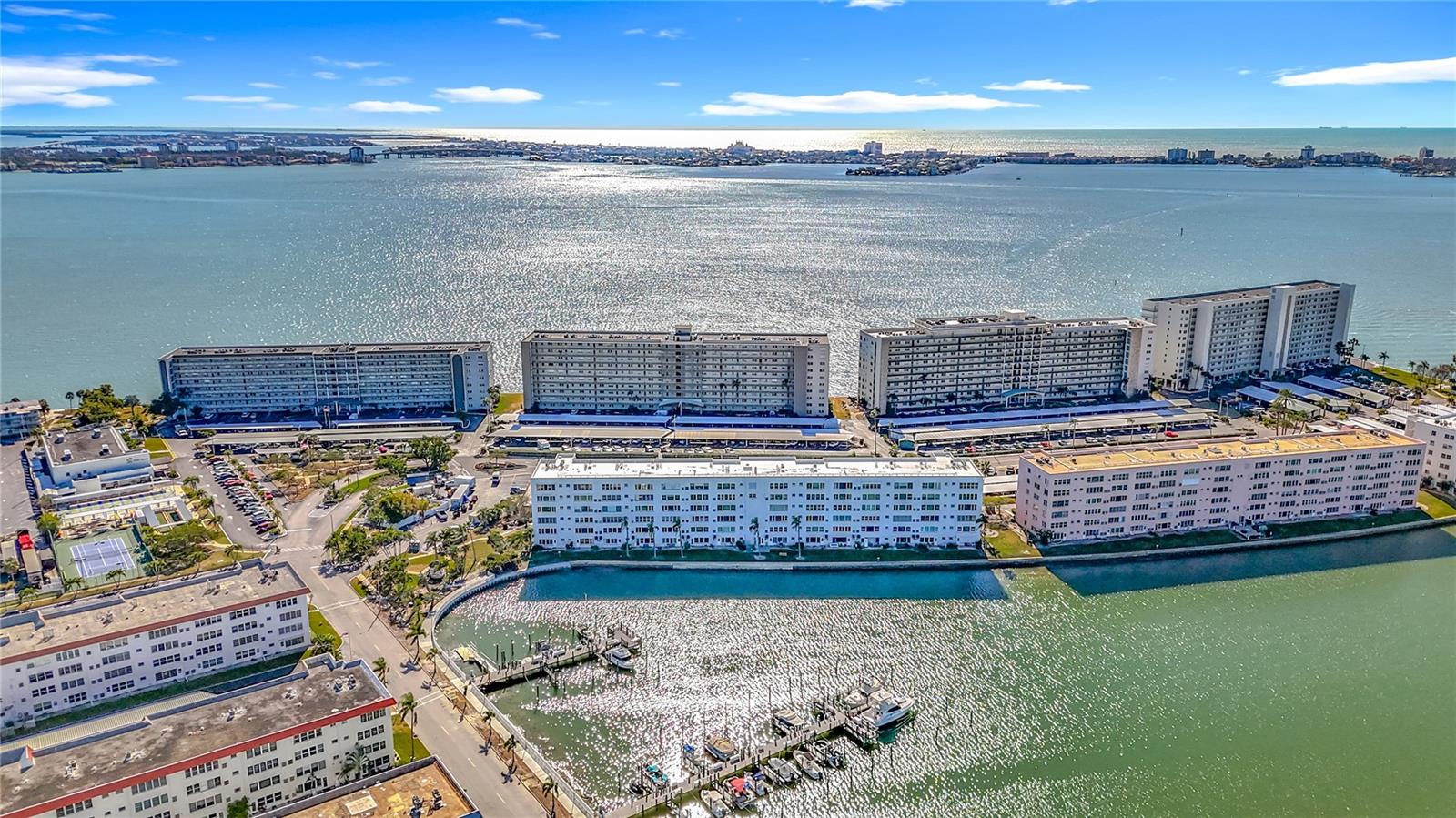 5925 SHORE BLVD S #203, GULFPORT, FL, 33707