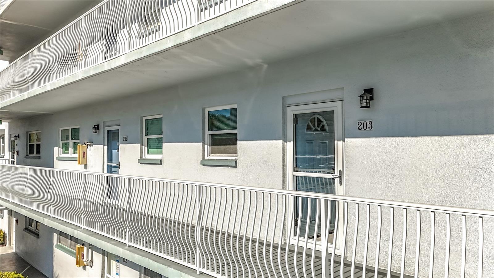 5925 SHORE BLVD S #203, GULFPORT, FL, 33707