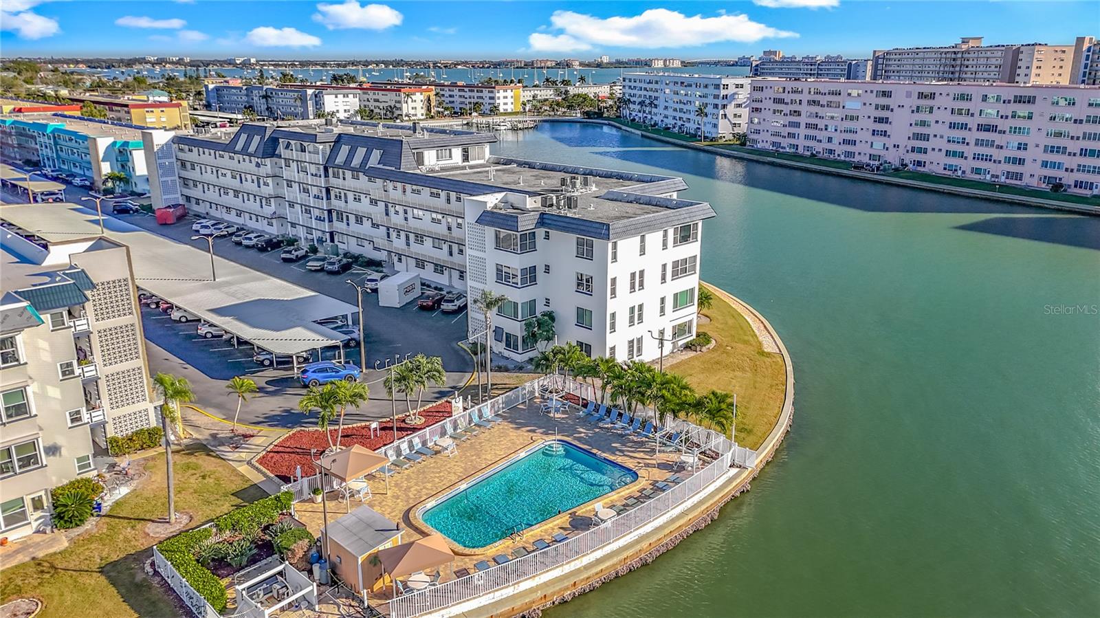 5925 SHORE BLVD S #203, GULFPORT, FL, 33707