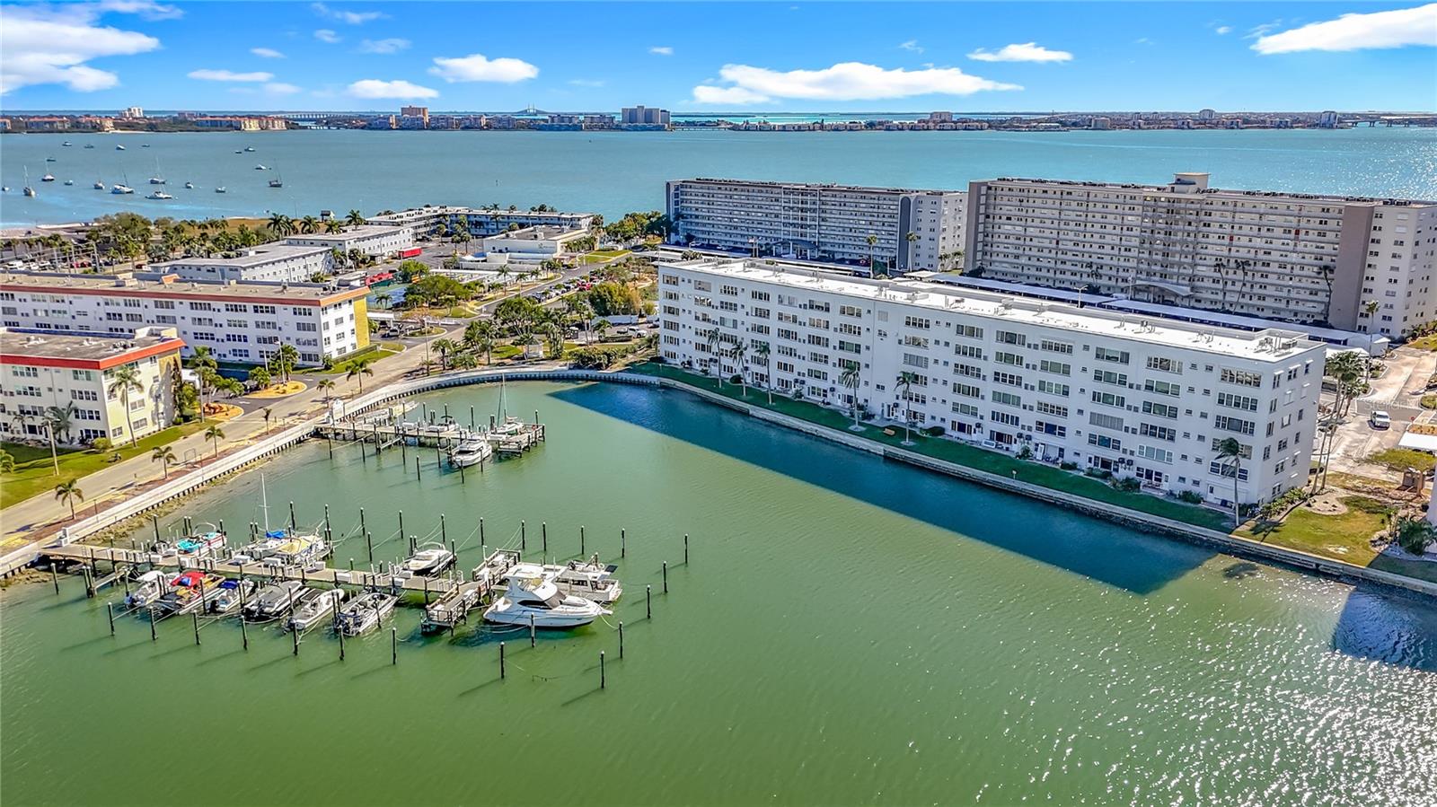 5925 SHORE BLVD S #203, GULFPORT, FL, 33707