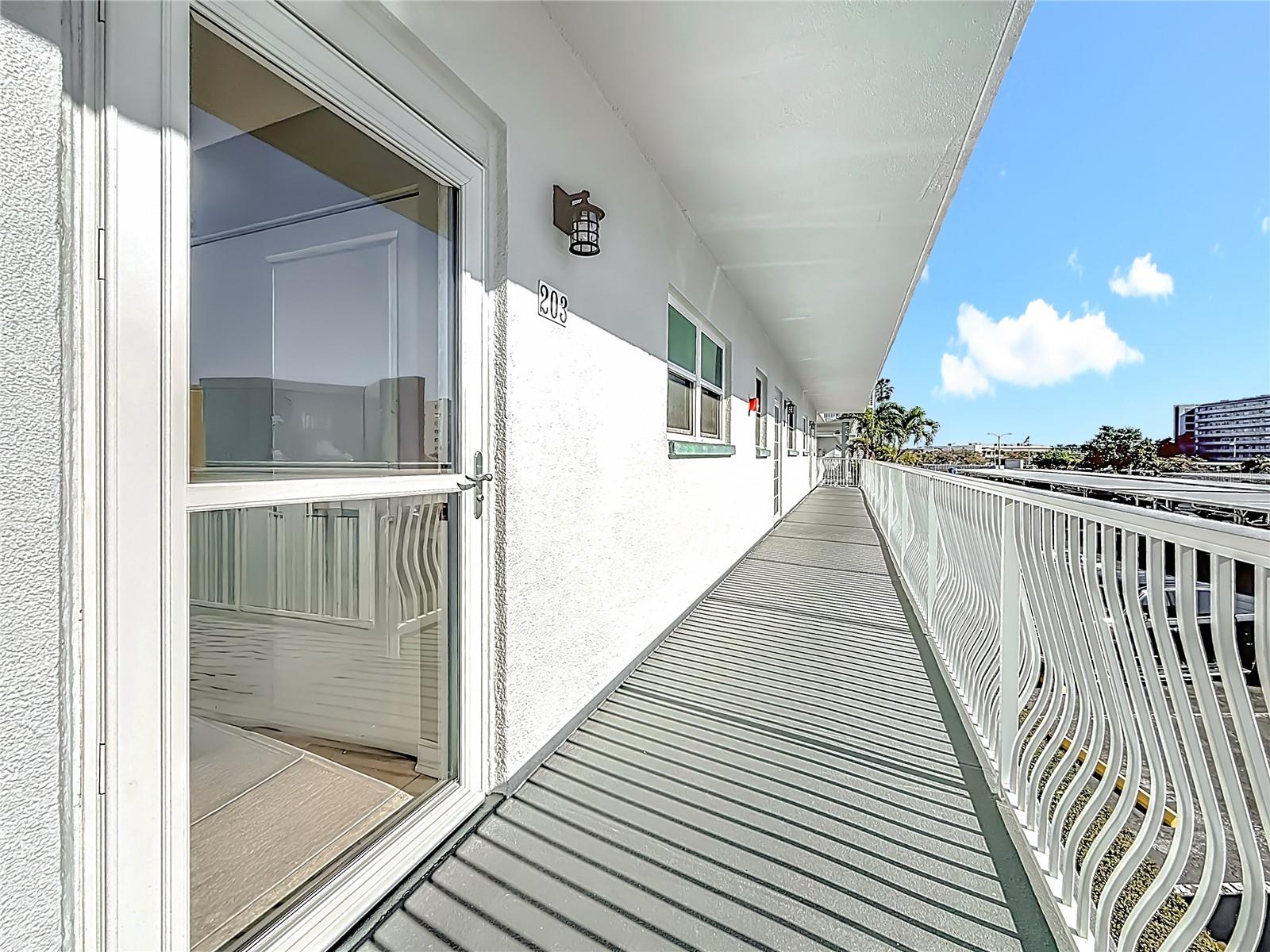 5925 SHORE BLVD S #203, GULFPORT, FL, 33707