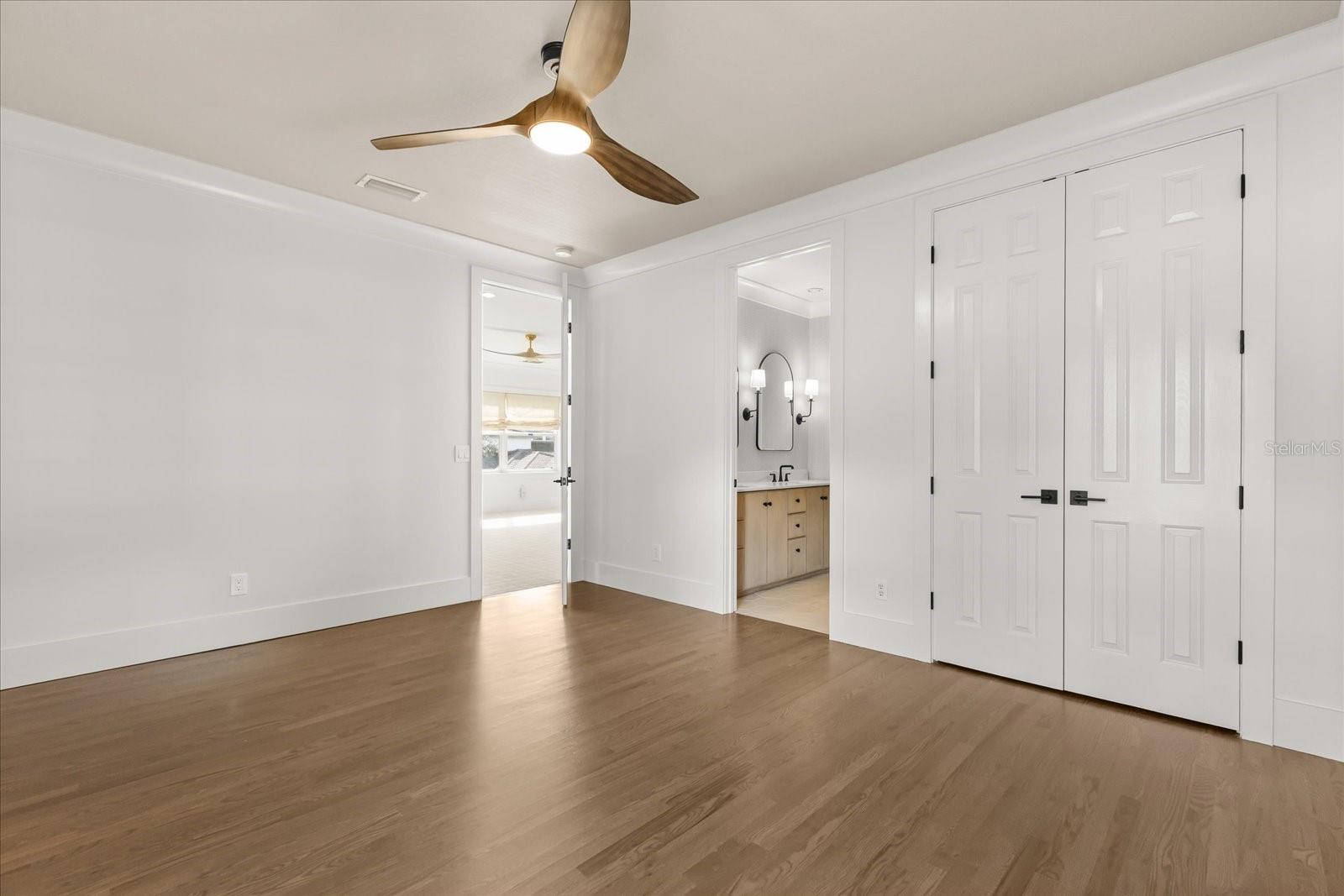 O6372165 Property Photo