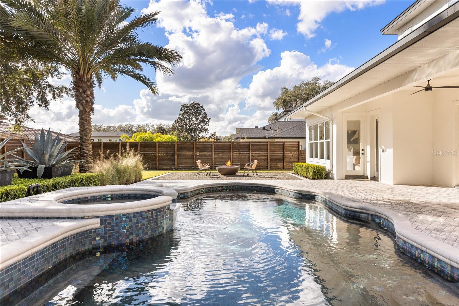 O6372165 Property Photo