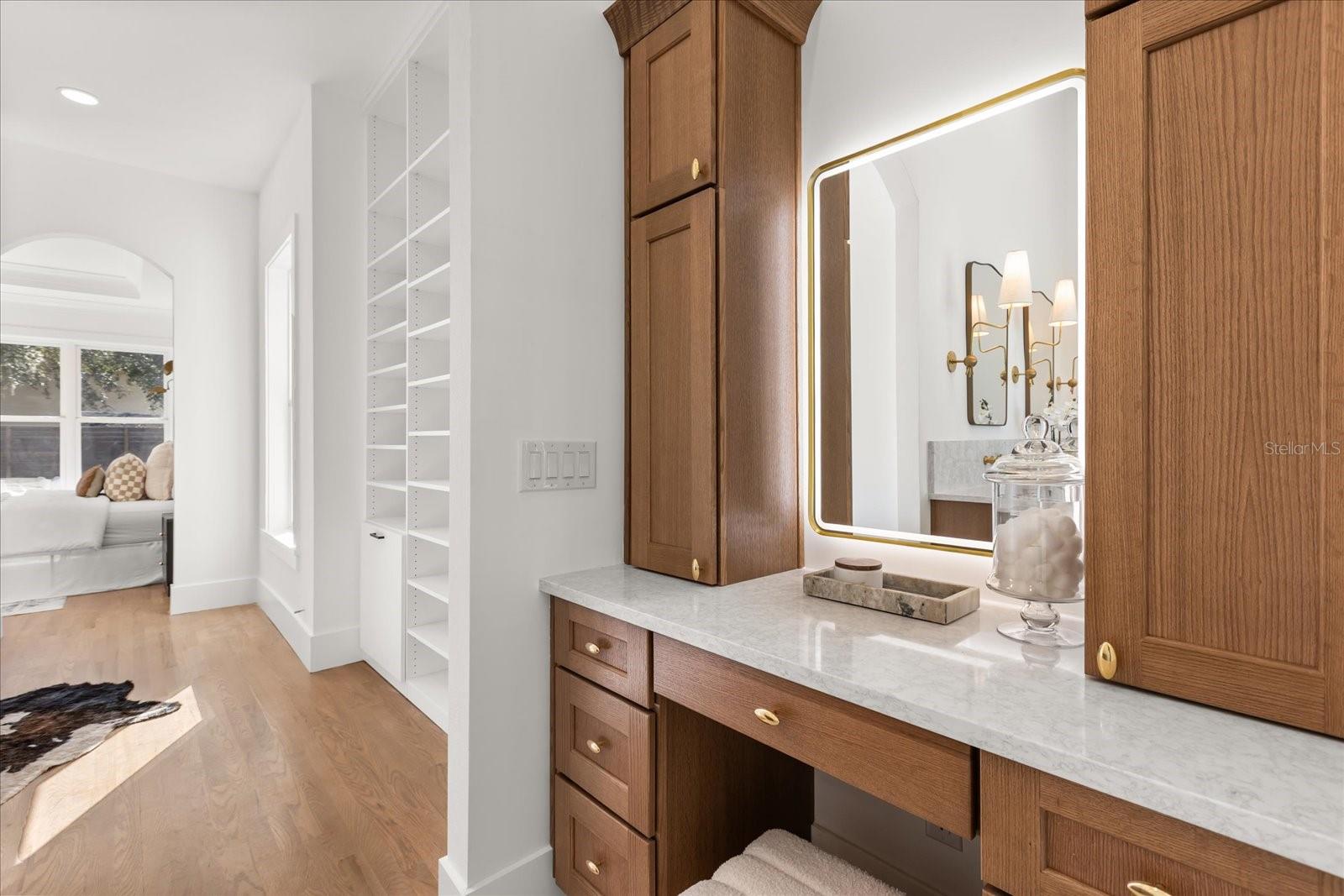 O6372165 Property Photo