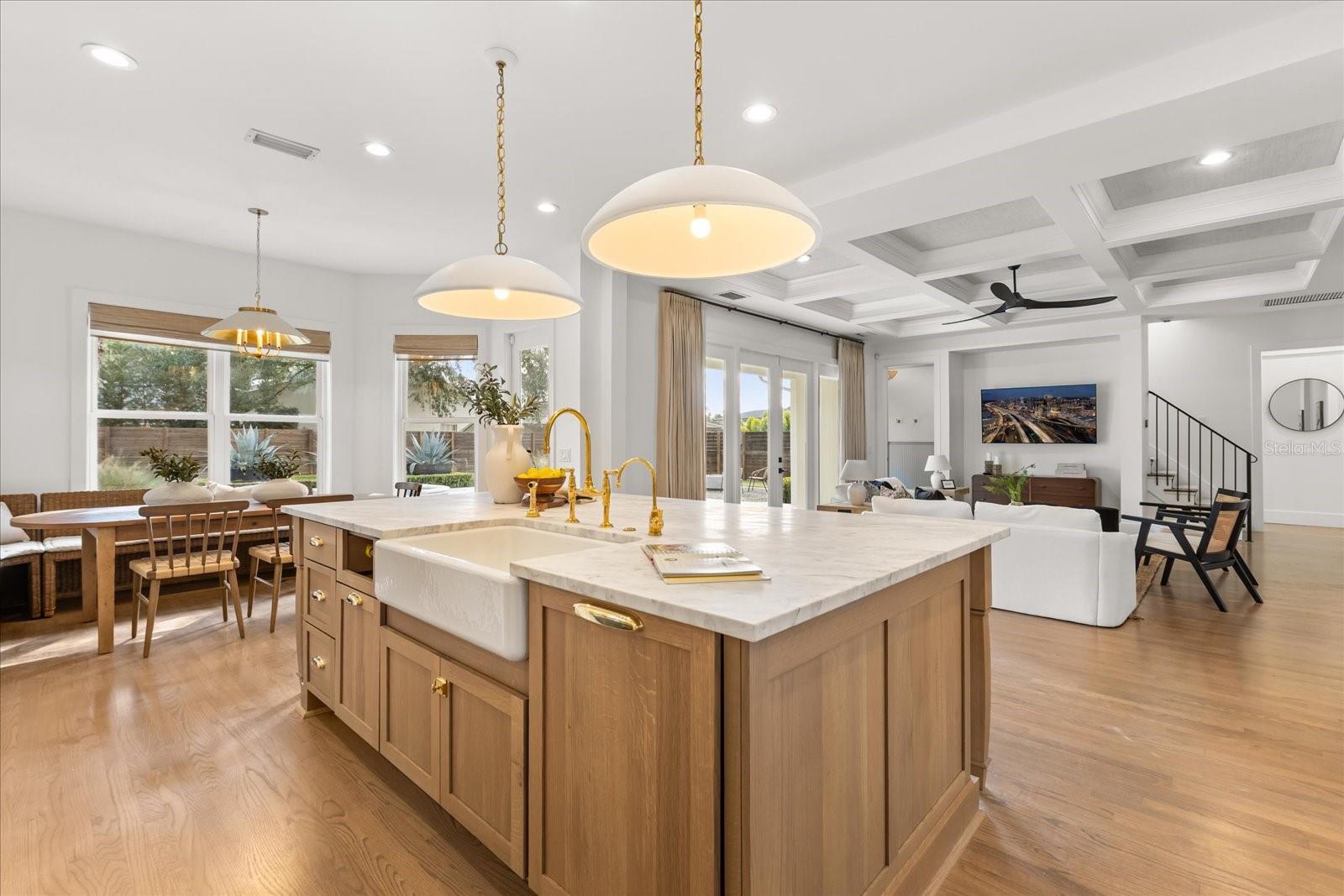 O6372165 Property Photo