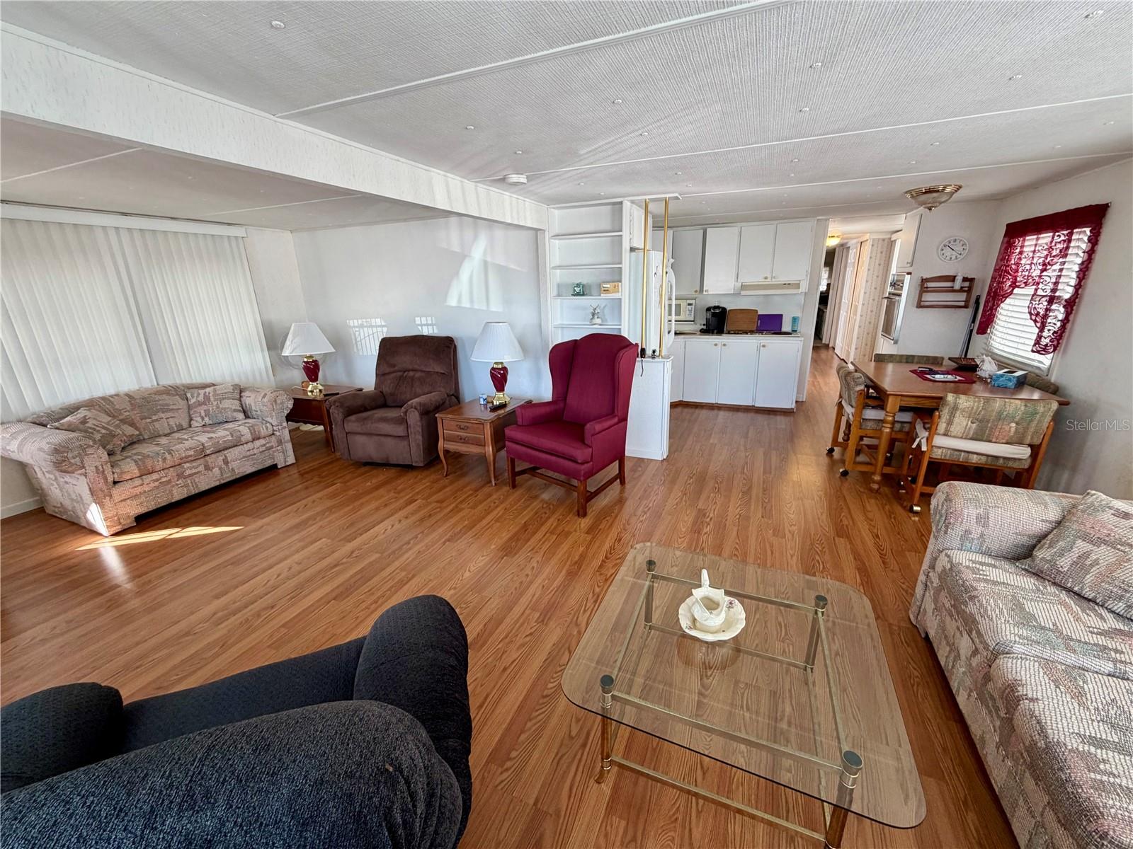 TB8462398 Property Photo