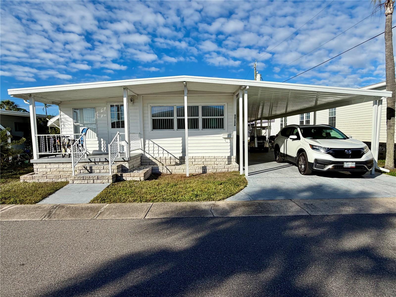 TB8462398 Property Photo