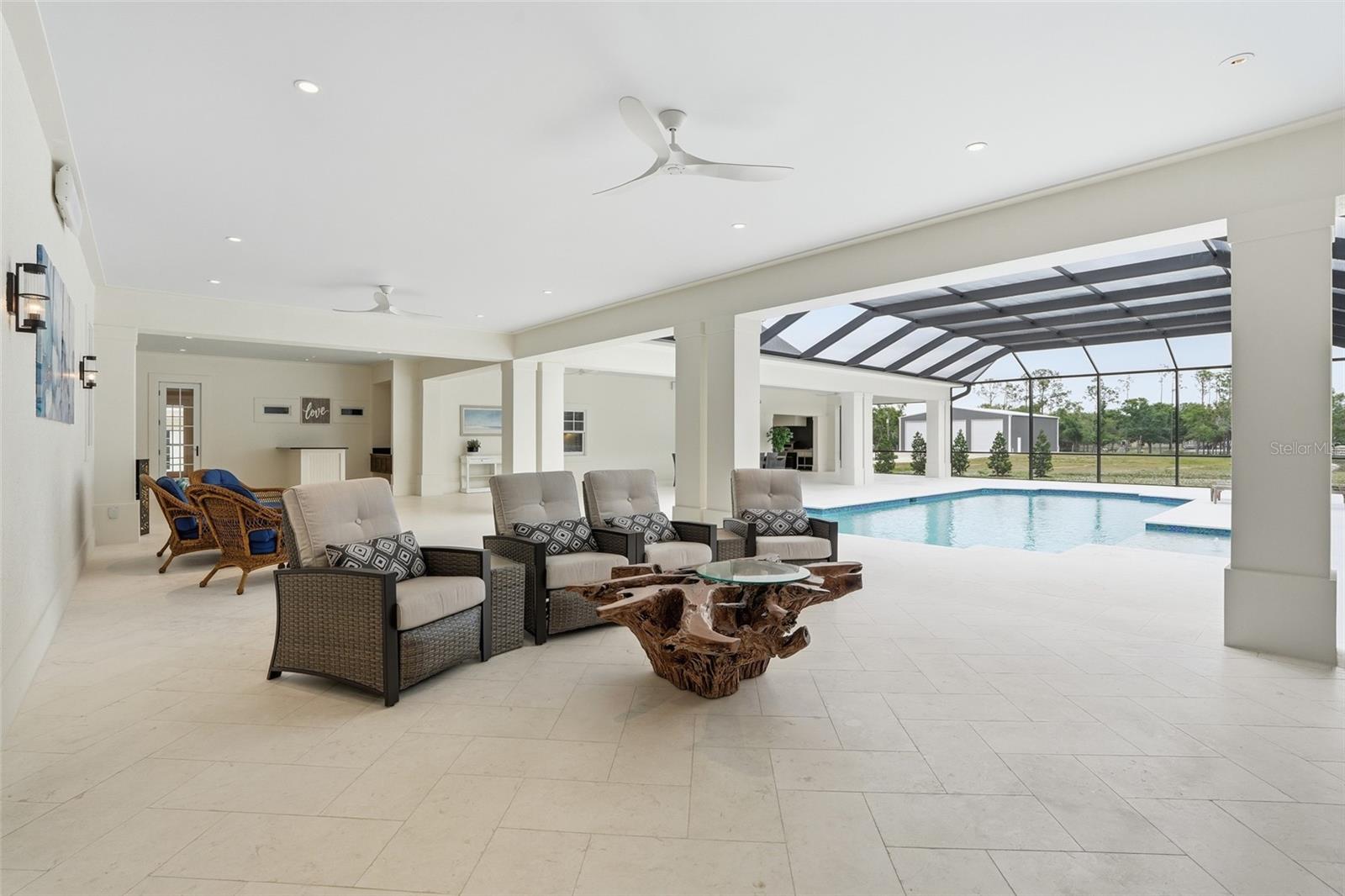 TB8462400 Property Photo