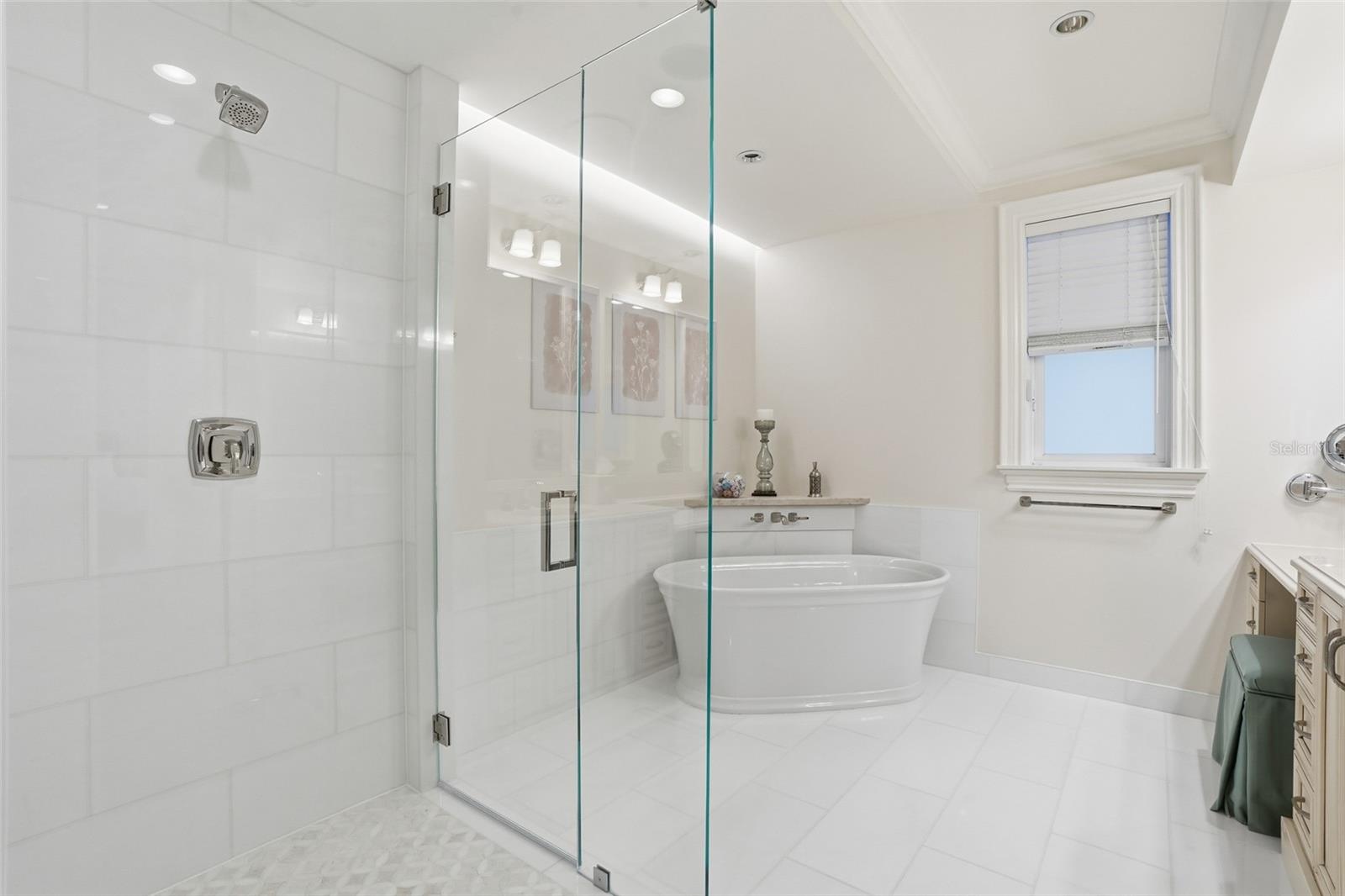 TB8462400 Property Photo