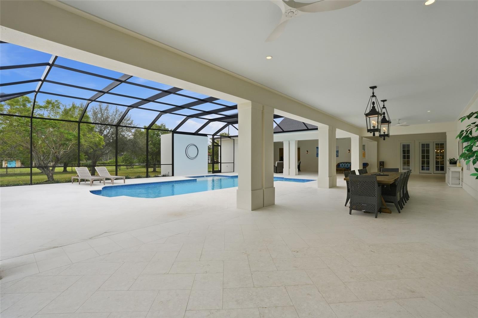 TB8462400 Property Photo